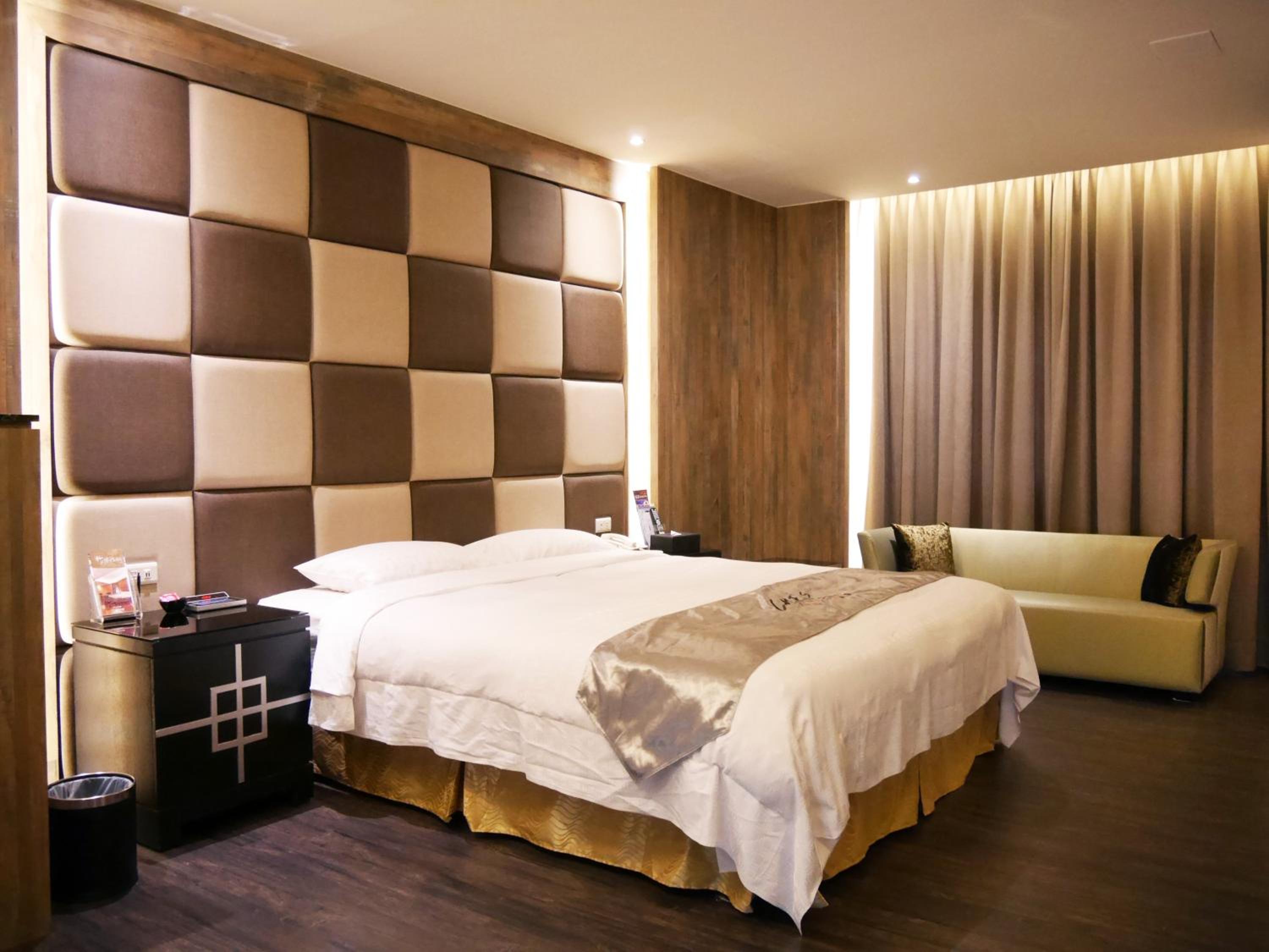 Refinement Motel