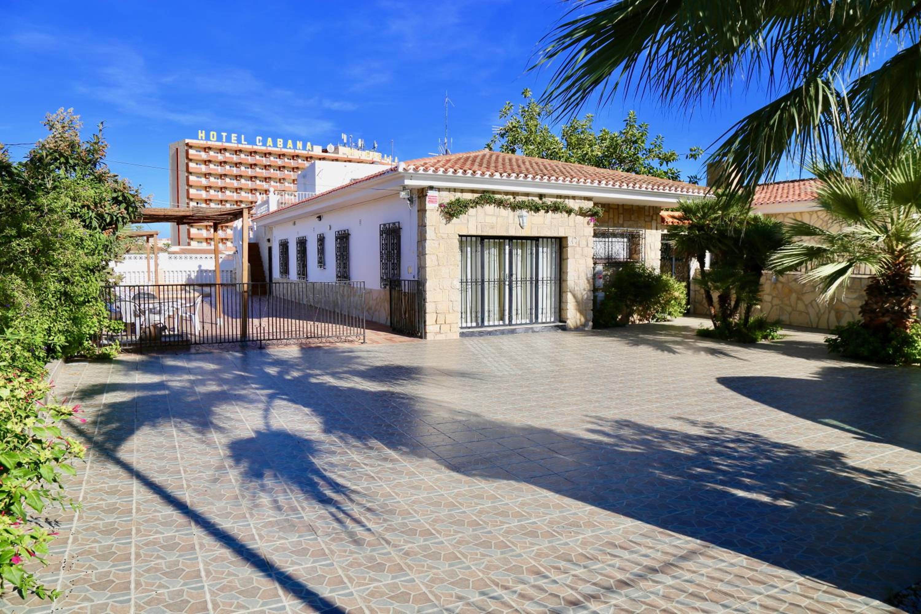Villa Ana Apartments