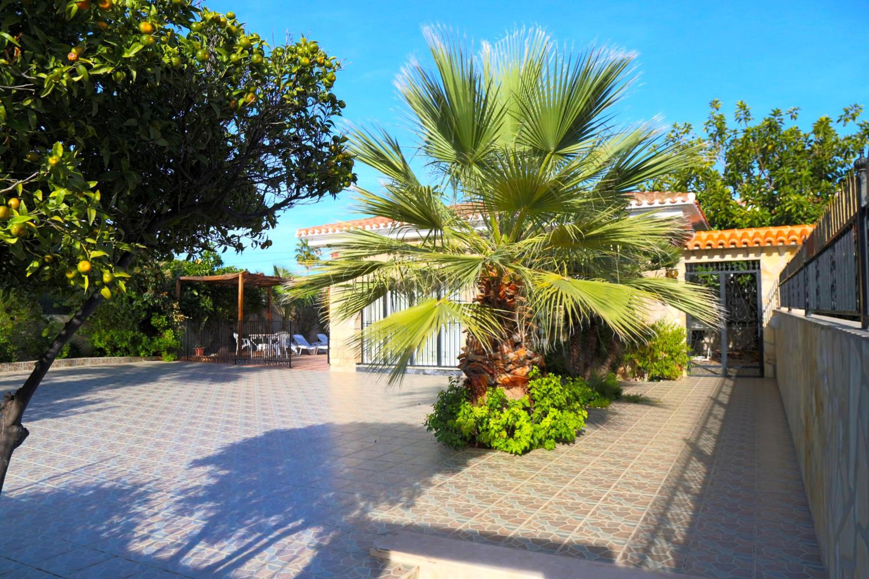 Villa Ana Apartments