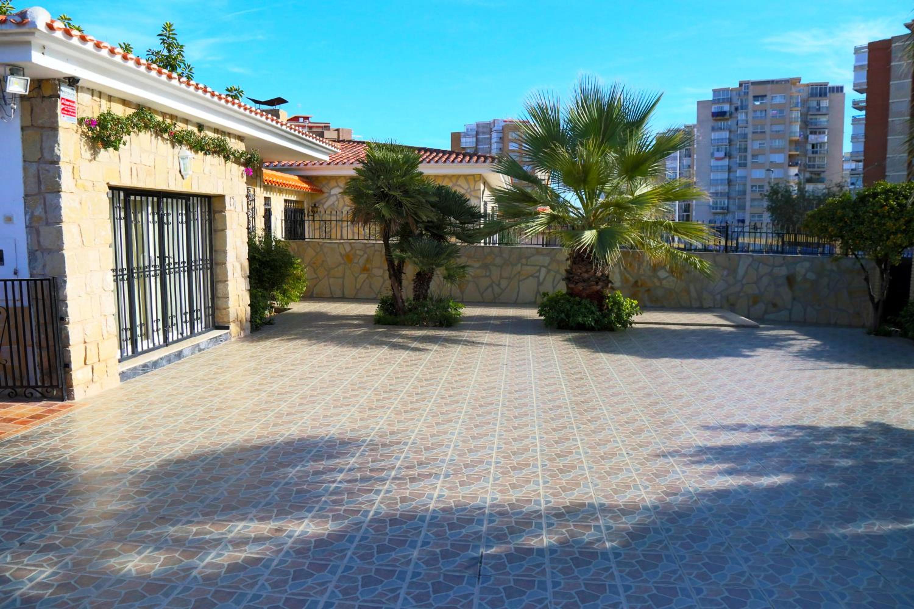Villa Ana Apartments