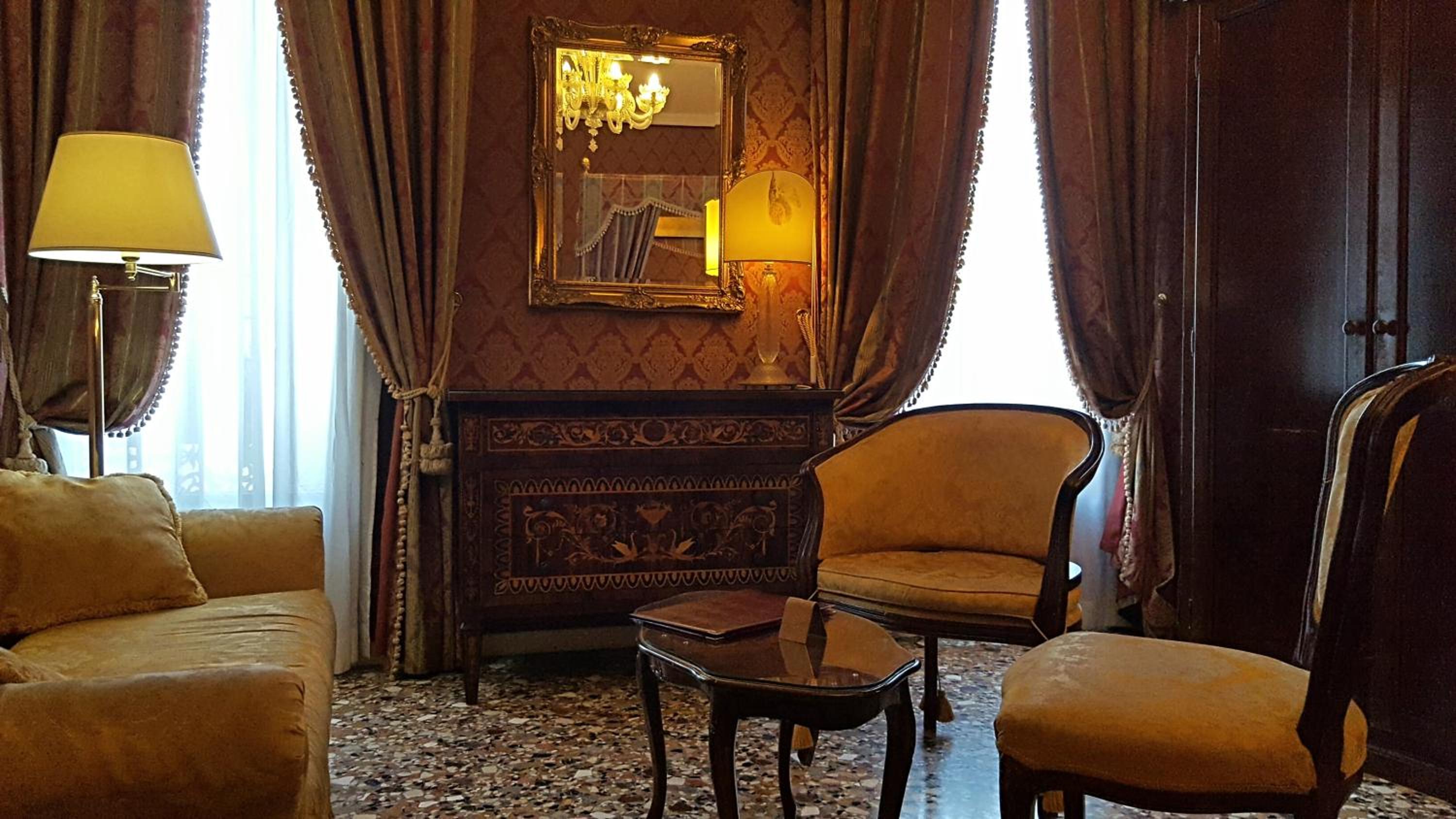 lounge