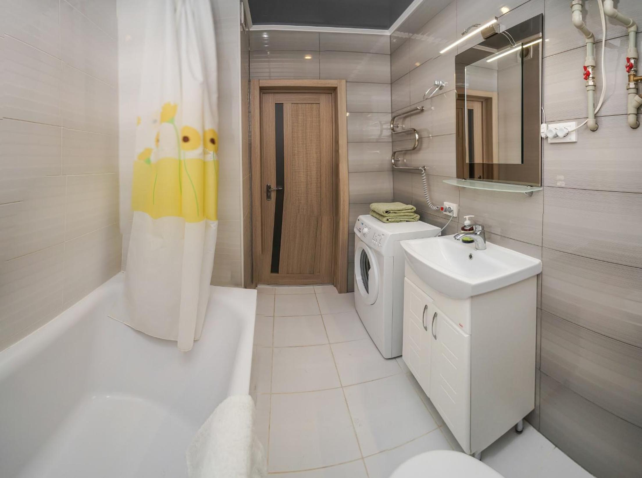 Cozy apartment in a new building close to the downtown view 3