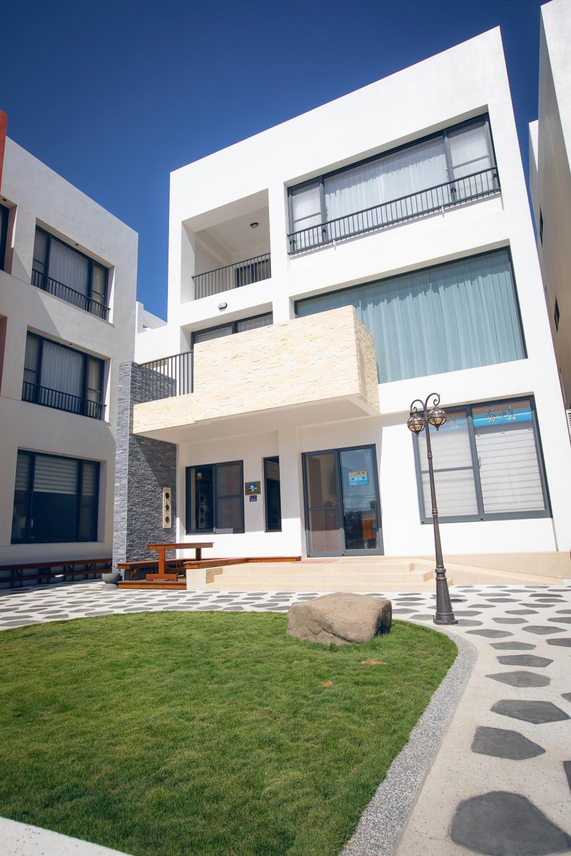 5+1 Homestay view 4