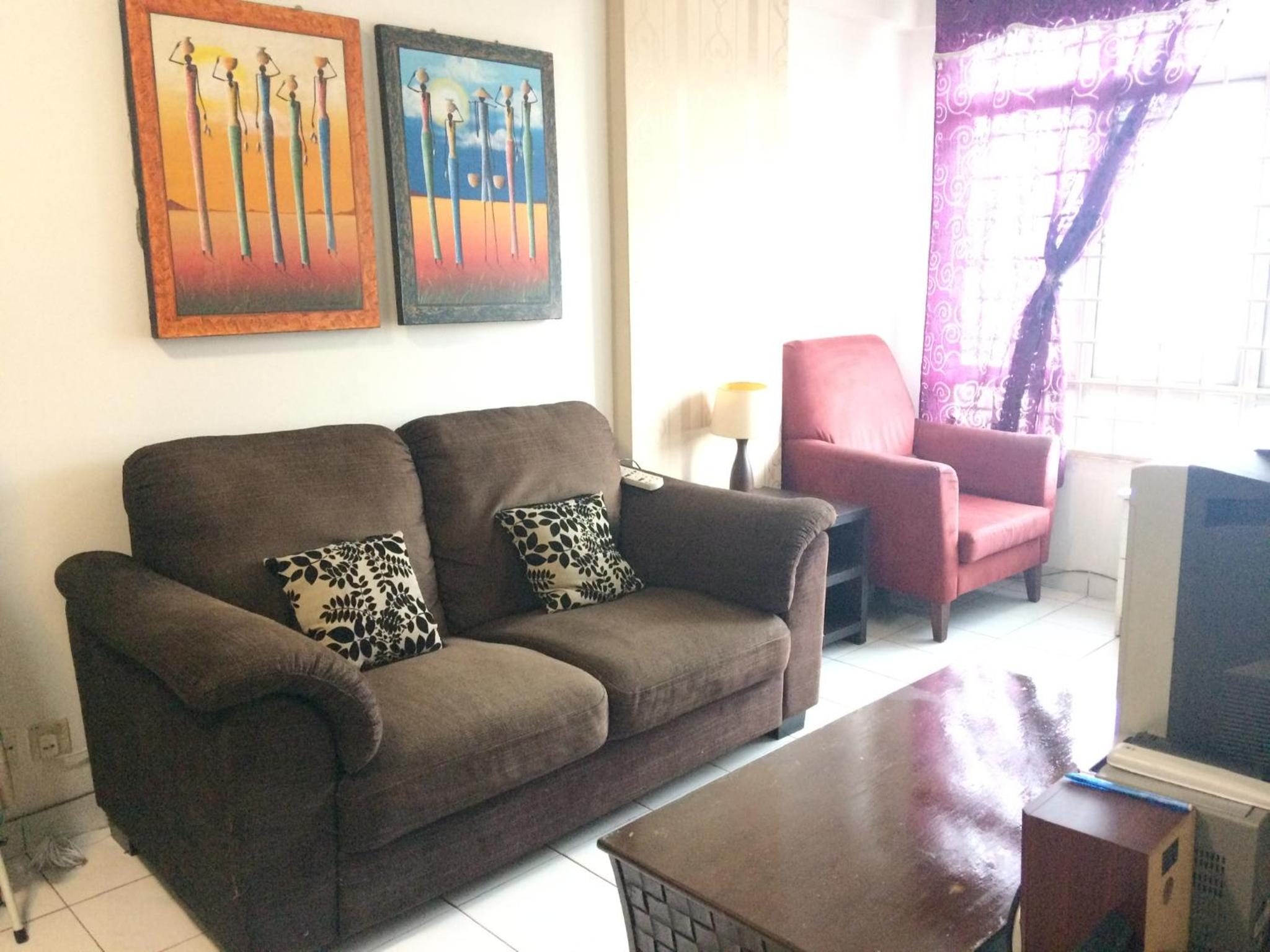 Cozy Little Room at Suria Kipark Damansara Apartment with Fully Equipped Kitchen and Laundry