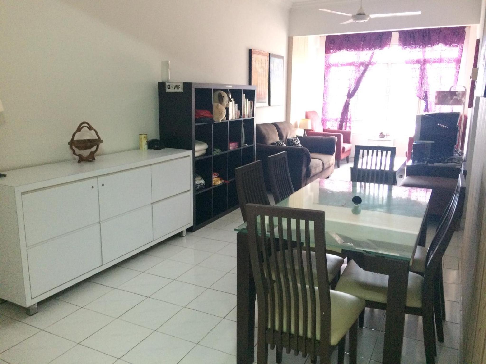 Cozy Little Room at Suria Kipark Damansara Apartment with Fully Equipped Kitchen and Laundry