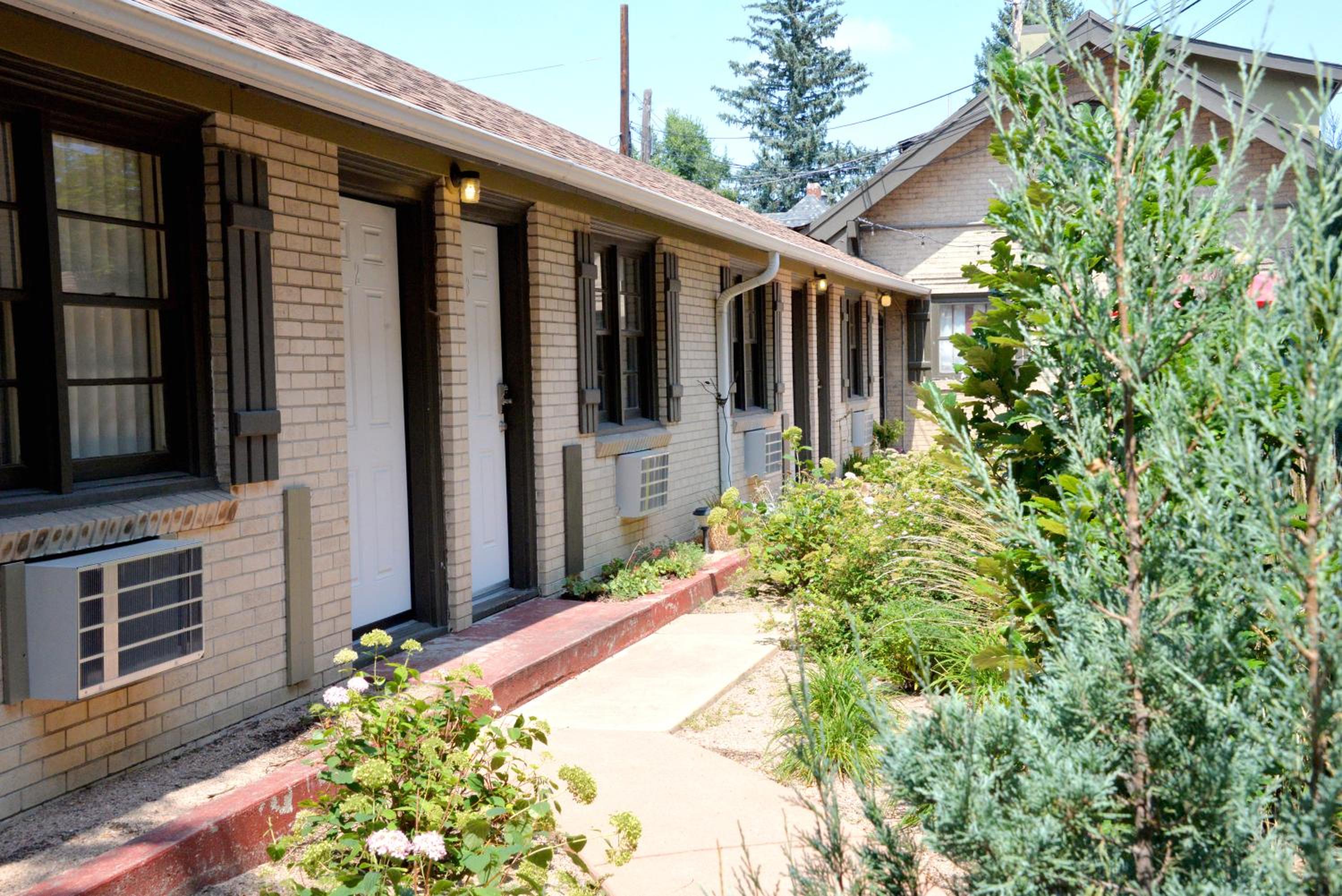 The Crest Motel, photo 18