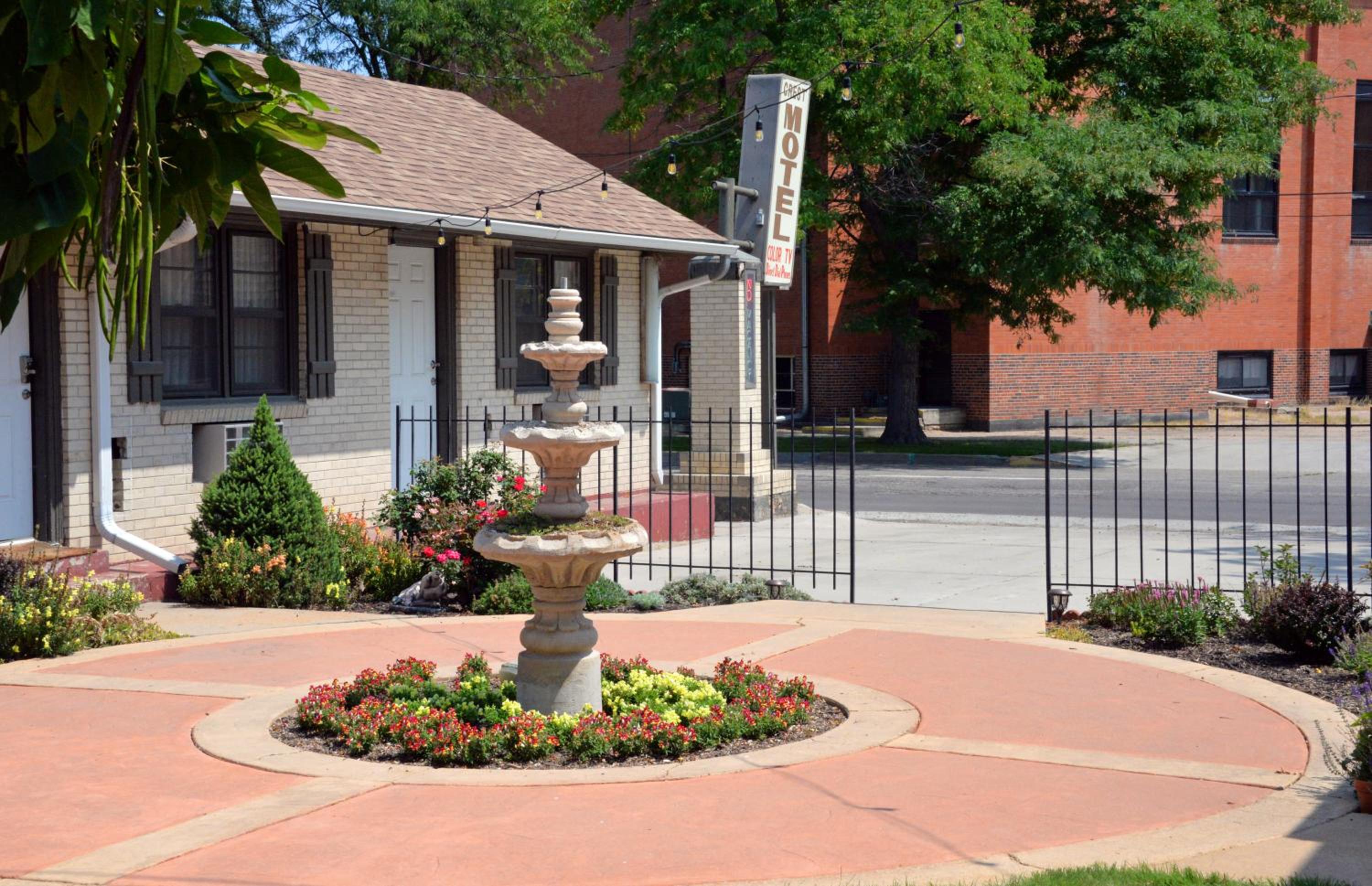 The Crest Motel, photo 2