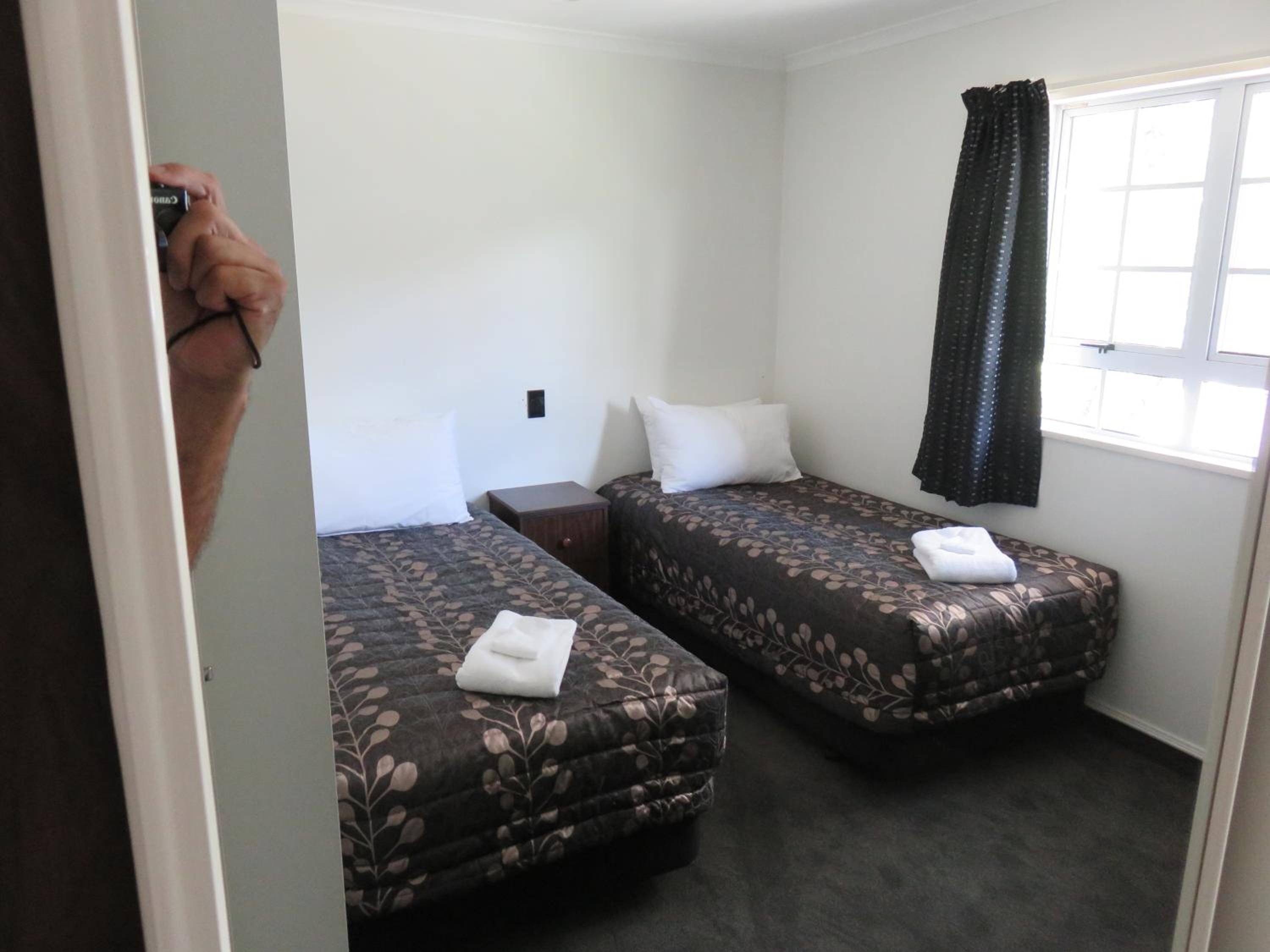 Admirals Motor Lodge