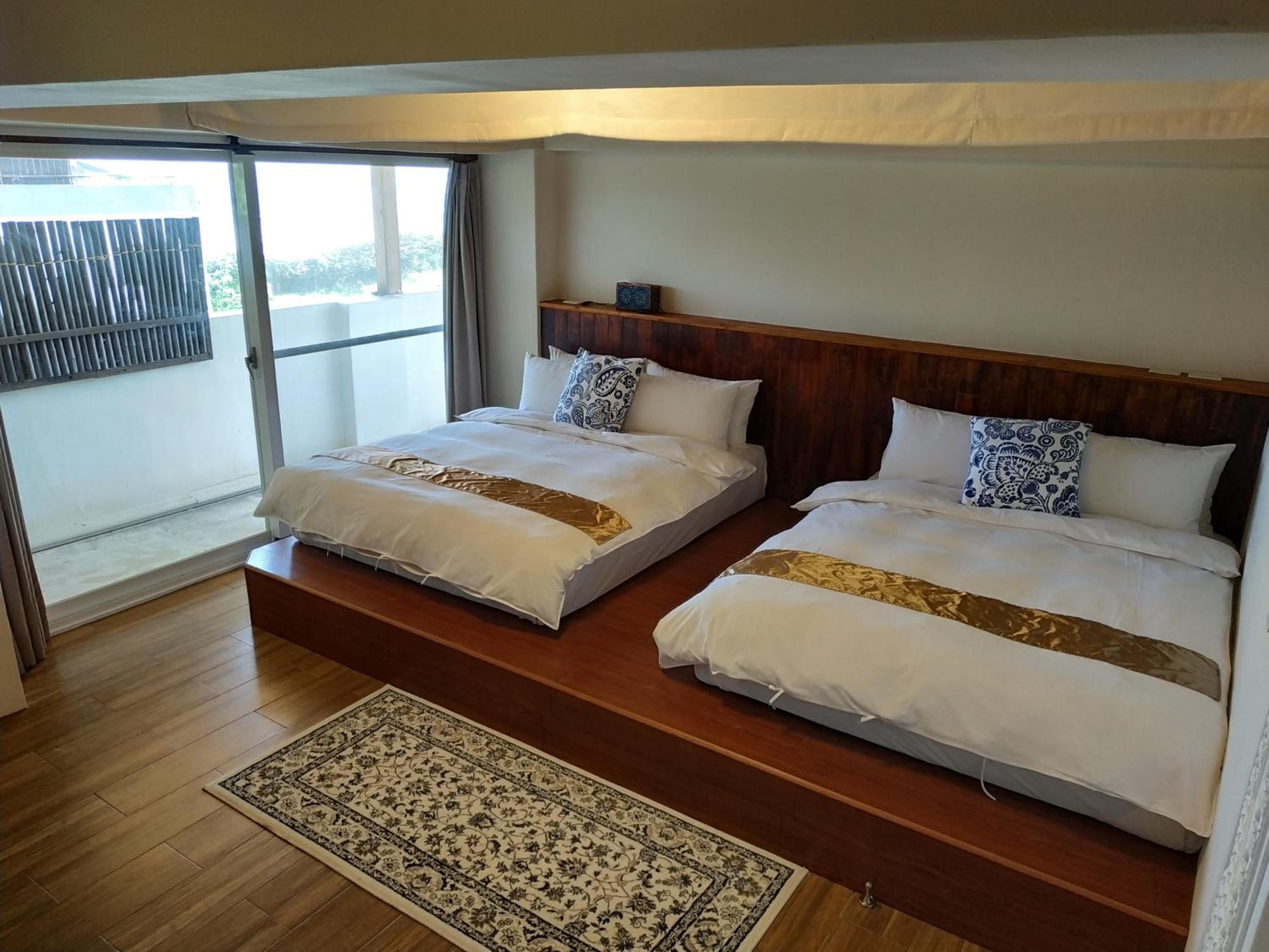 Cenacle B & B