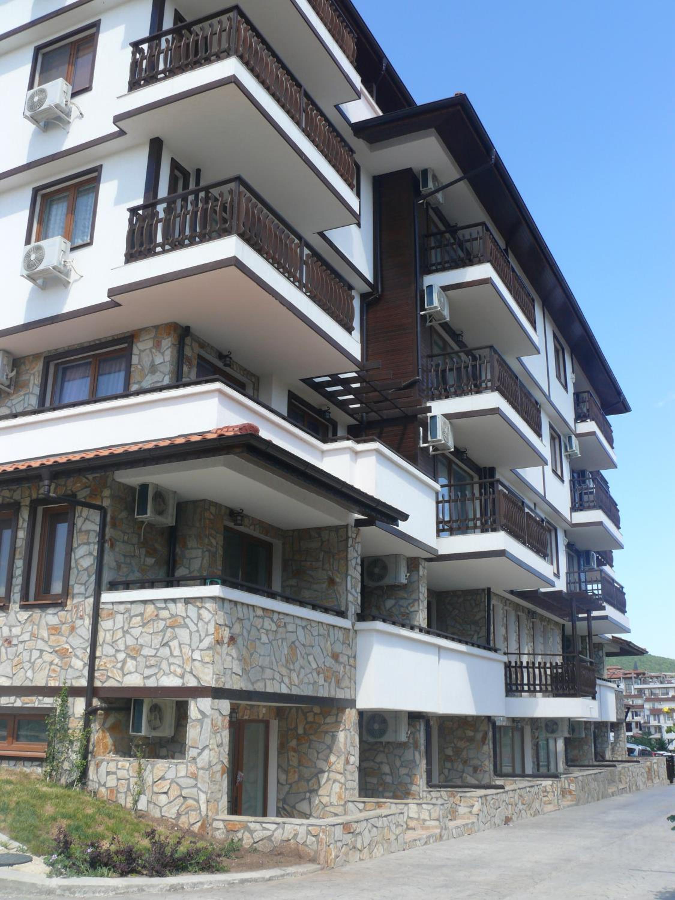 Complex Kentavar - Free Fast WiFi