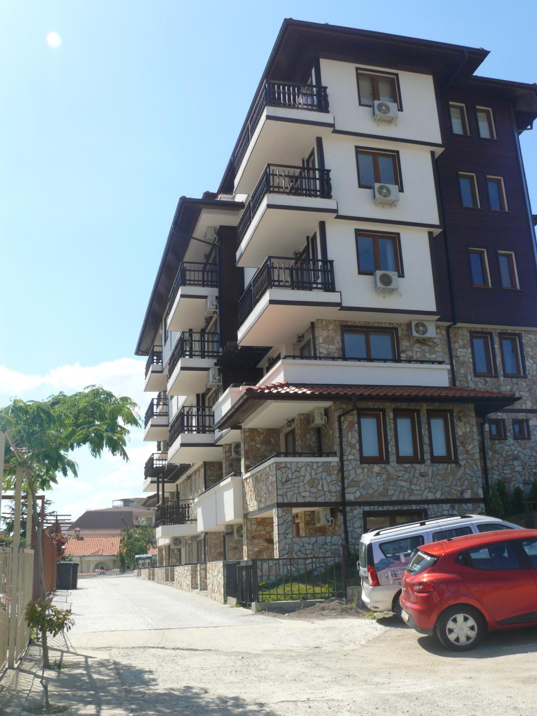 Complex Kentavar - Free Fast WiFi