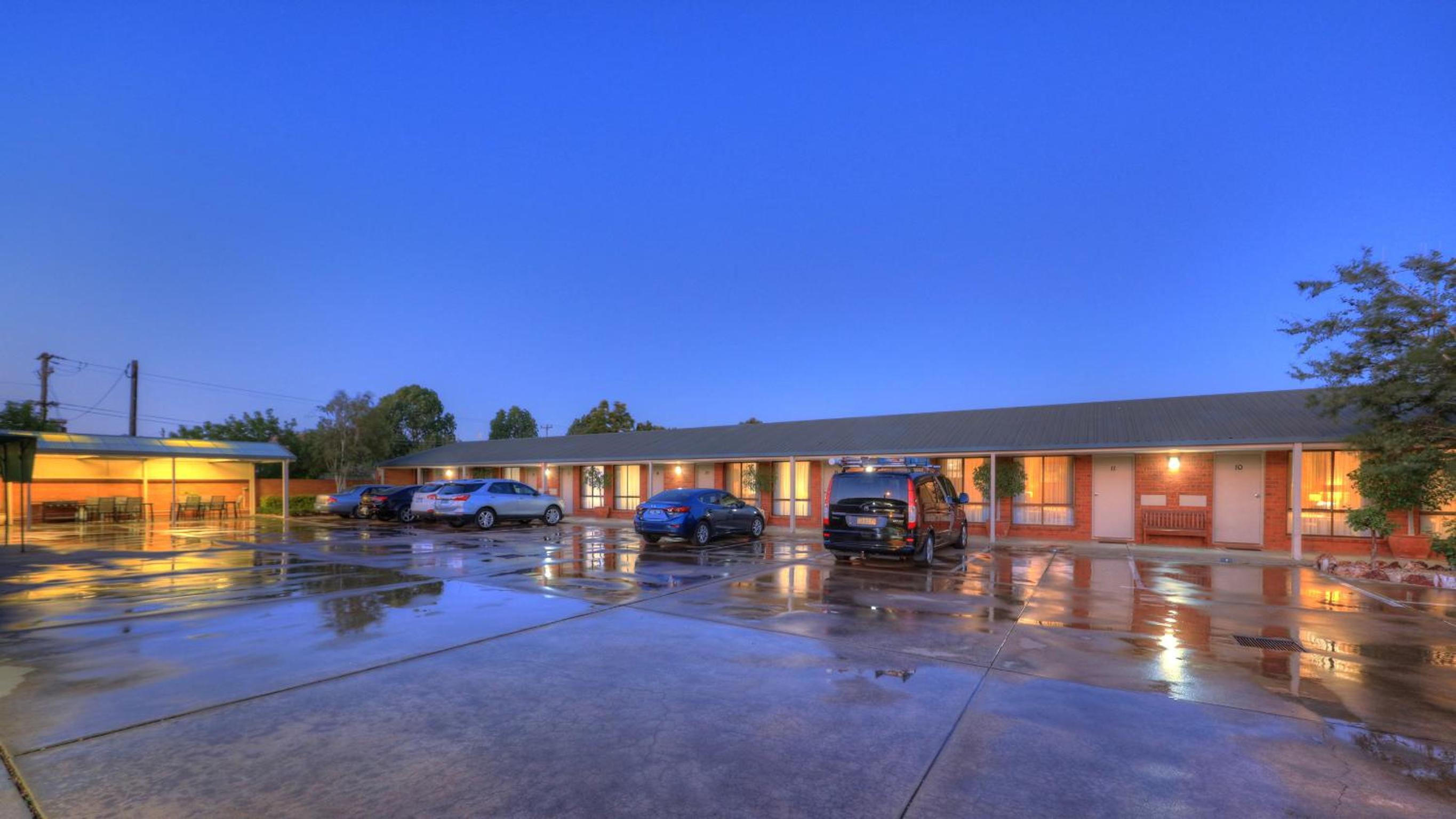 Moama Central Motel