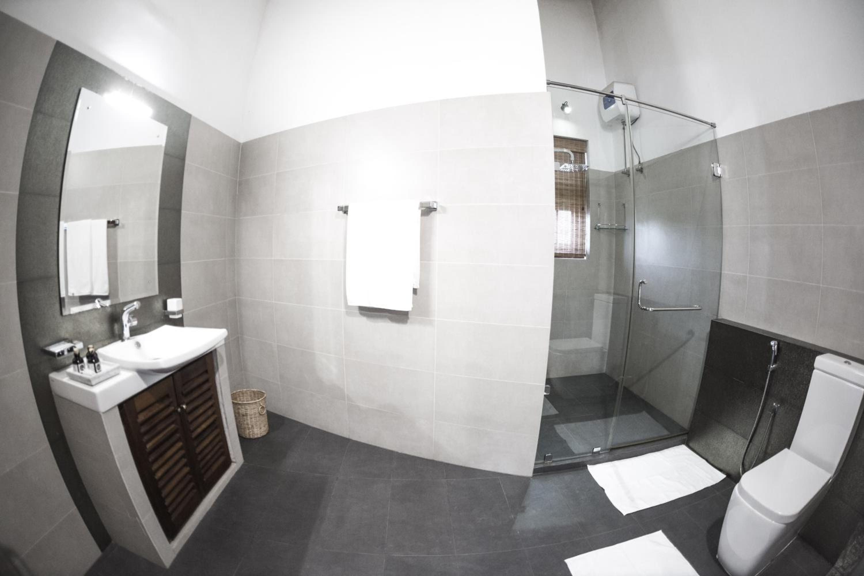 Villa White Queen Resort & Spa