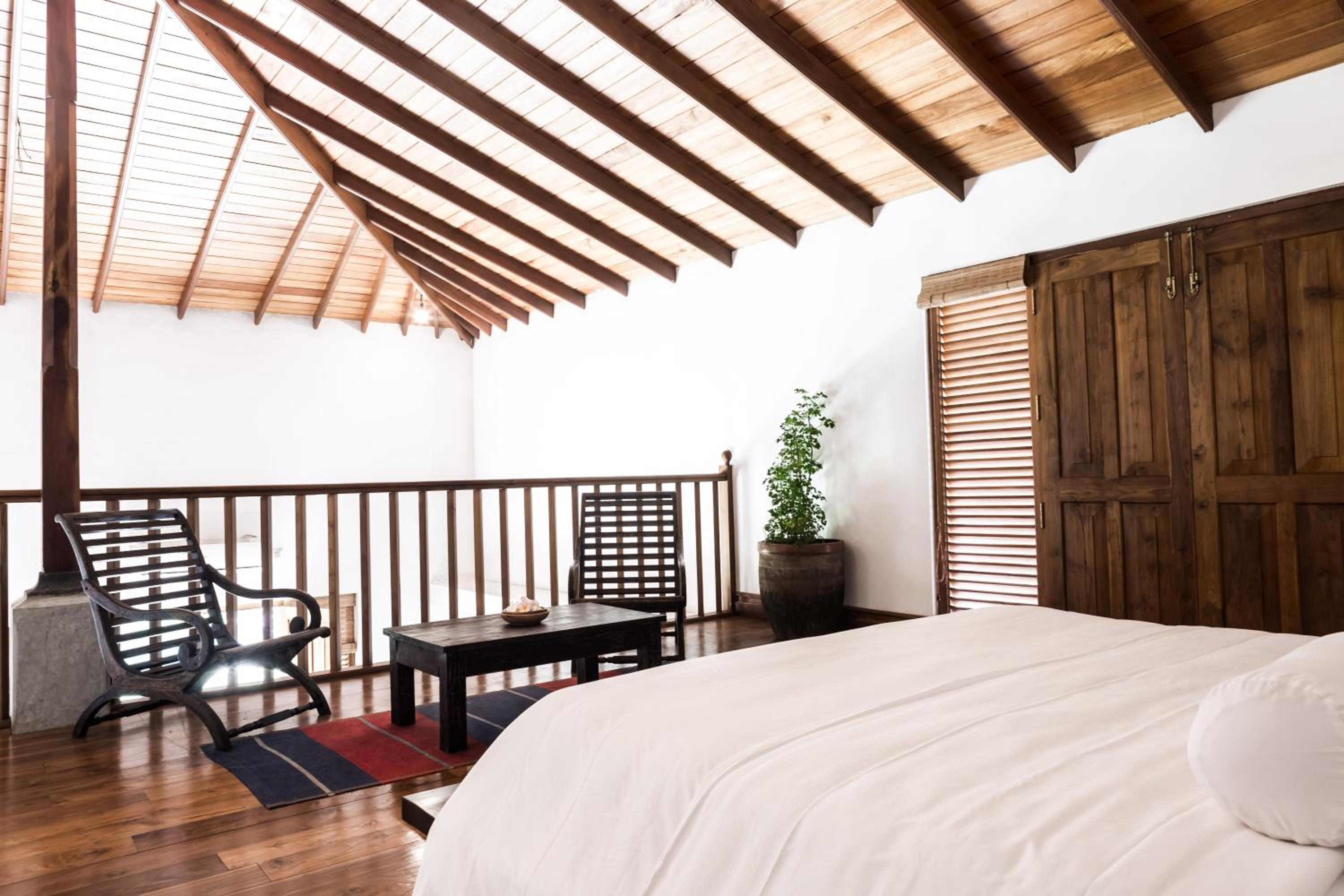 Villa White Queen Resort & Spa