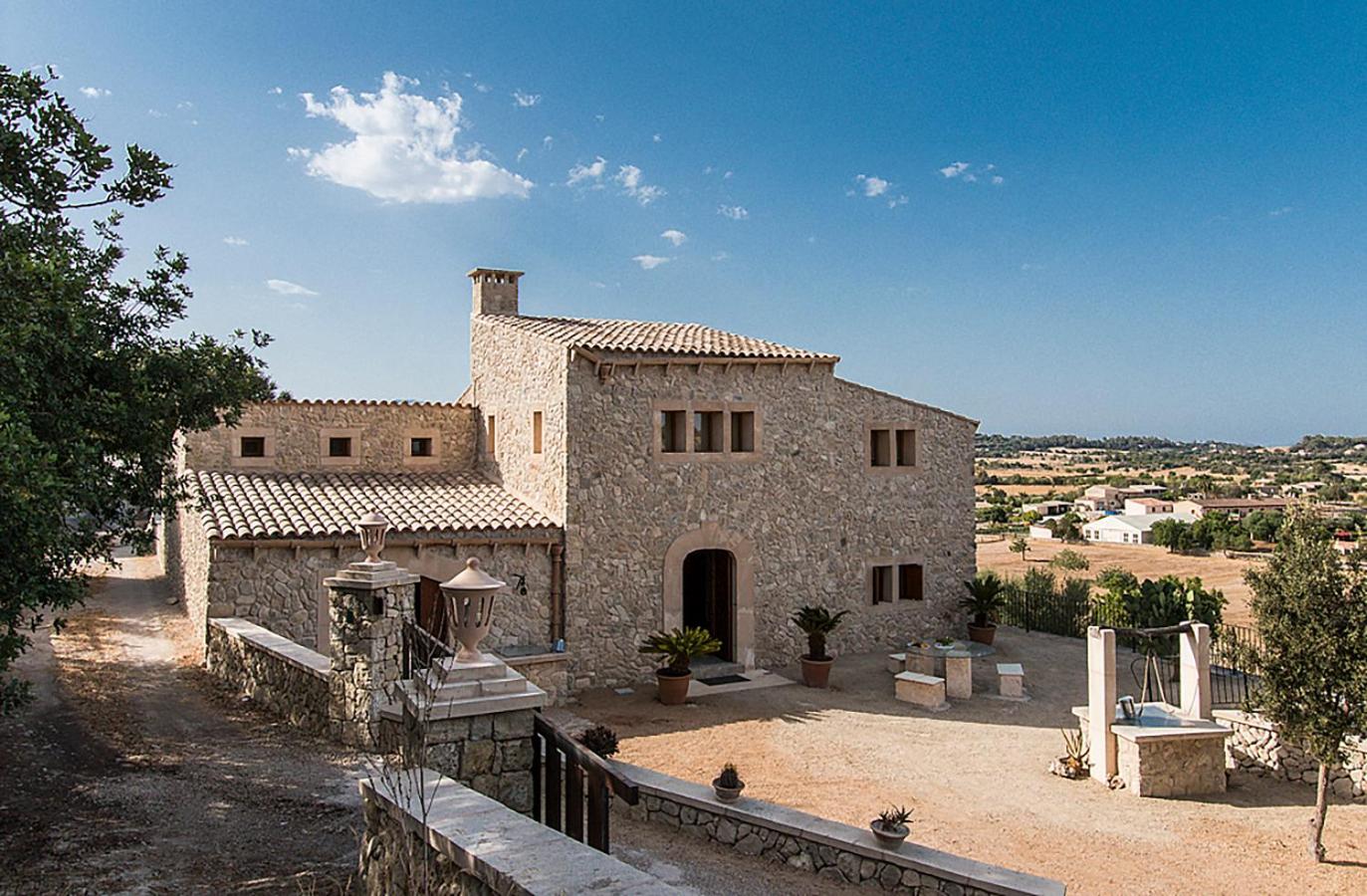 Country House Sa Serra view 4