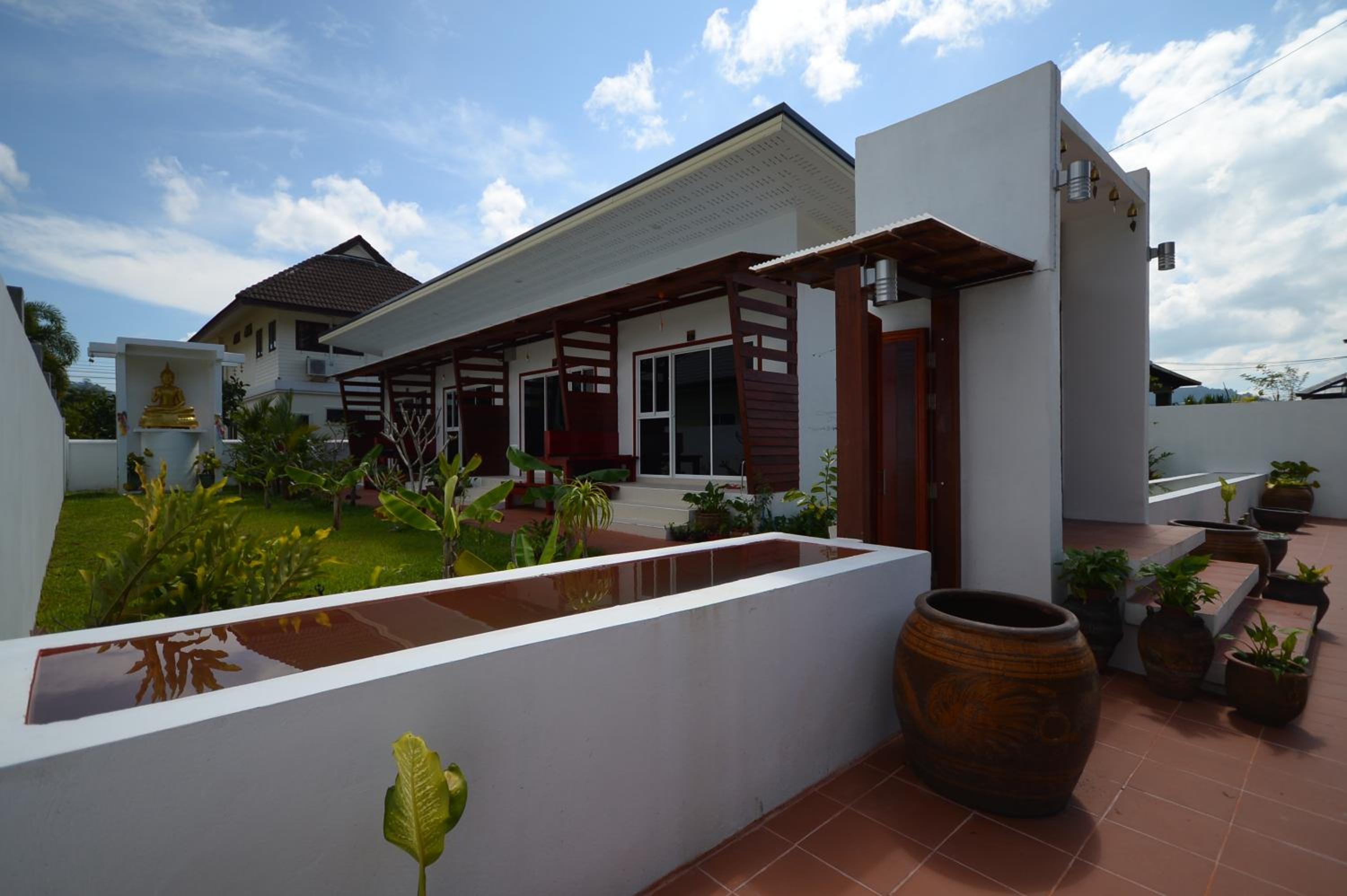 Mrchu Meditation House view 2