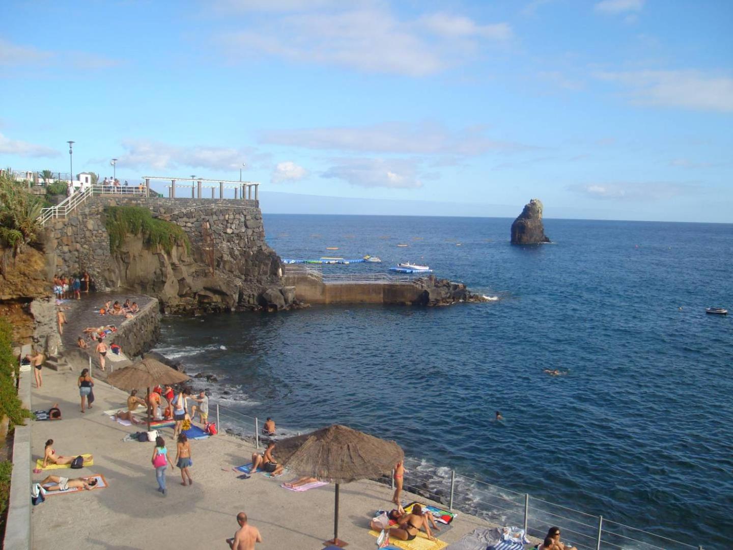 Phenomenal one bedroom Apartment Amazing view over Atlantic Ocean