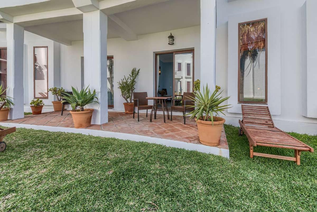 Apartamentos Turisticos Bahia De Trafalgar