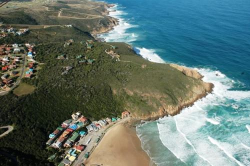 Toms Cabin view 2