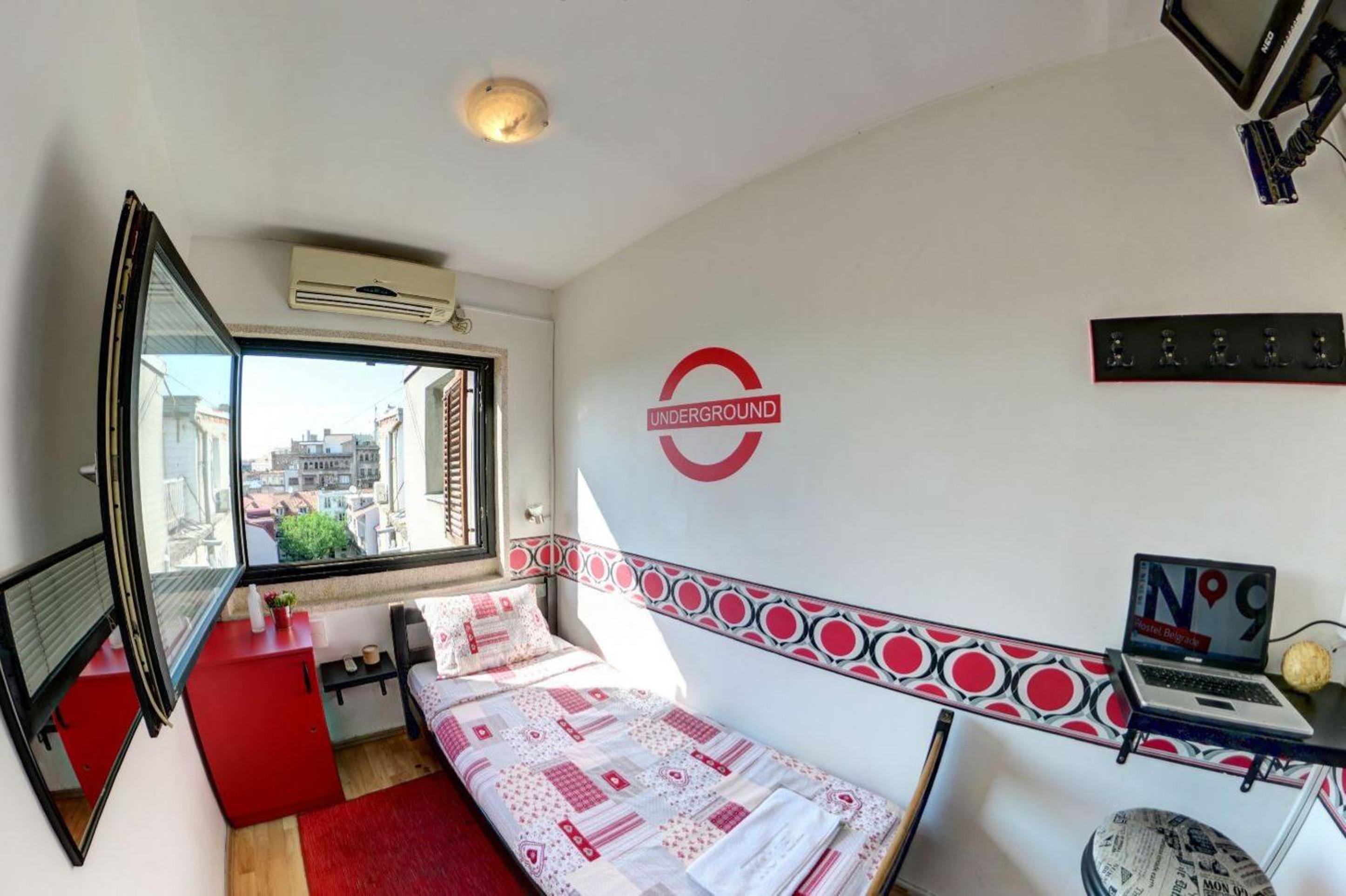 Rooms And Apartments S
