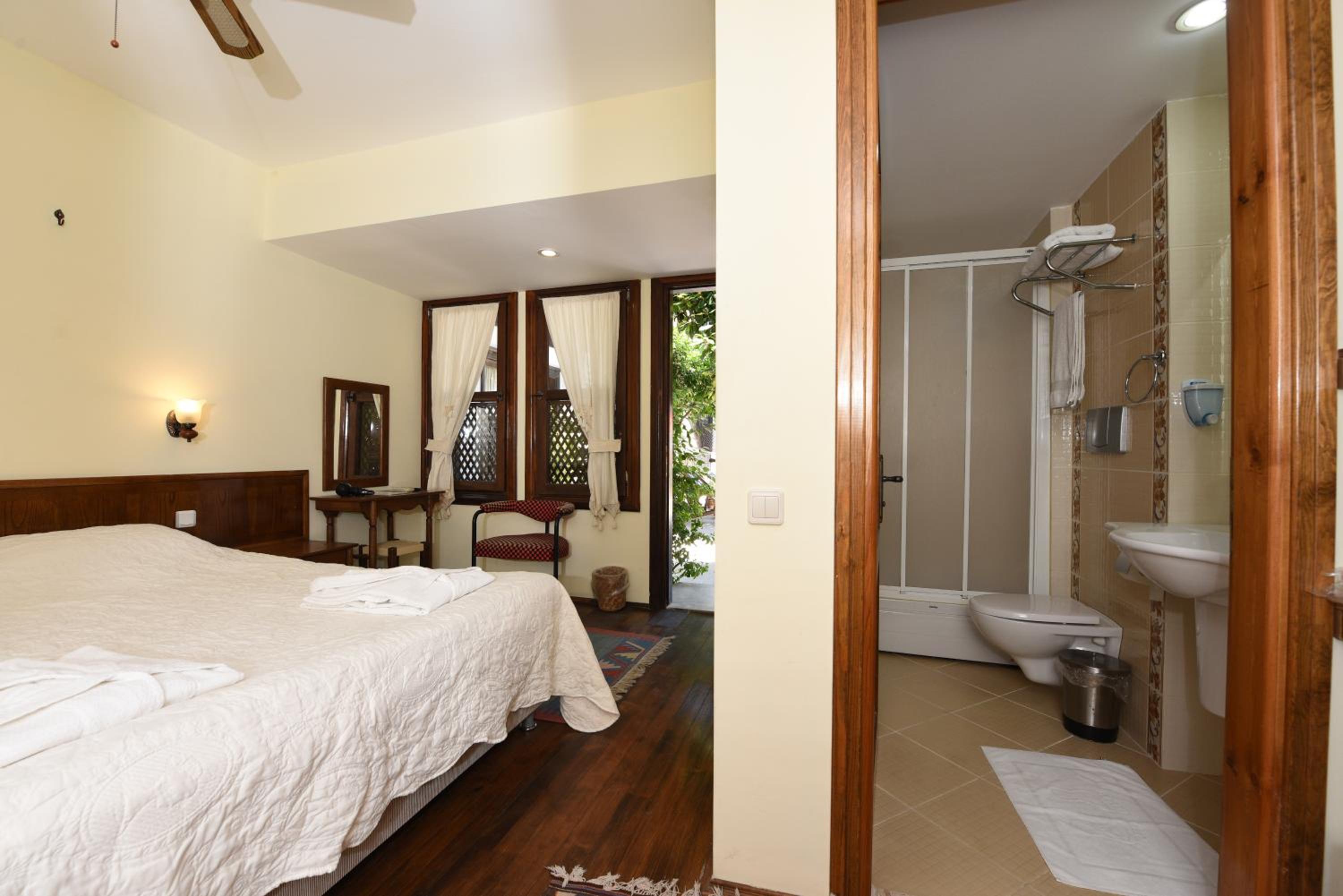 Villa Konak Hotel - Image 42