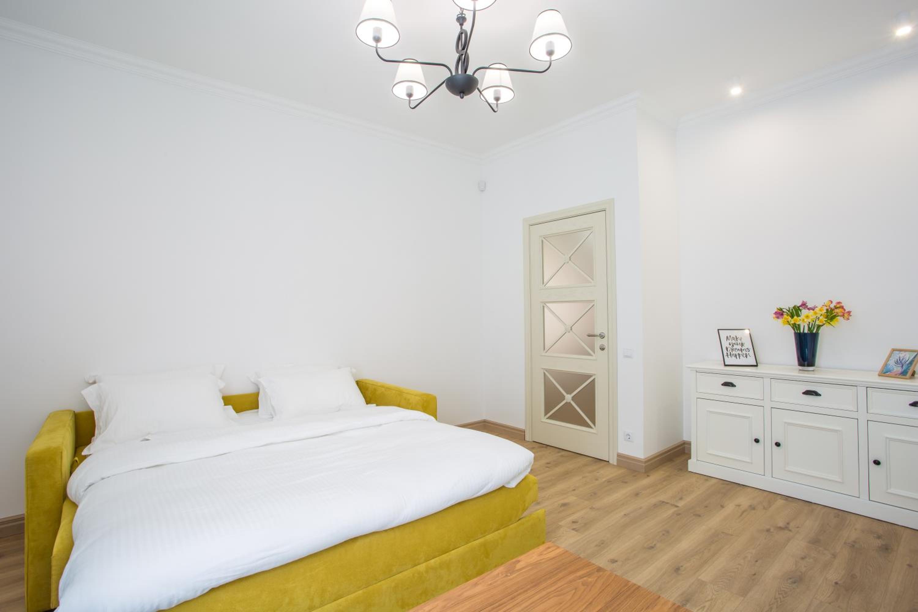 R.O.Y.A.L apartments view 3