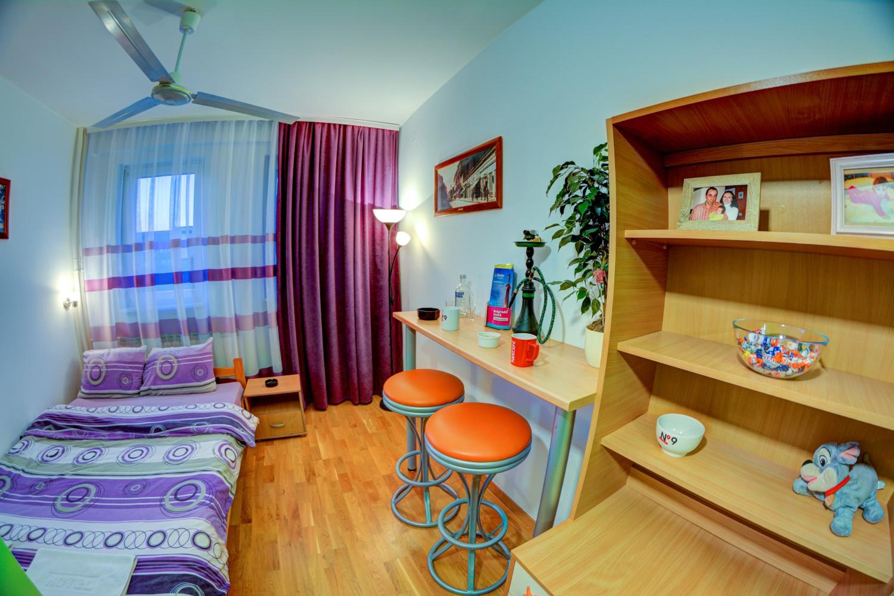 Rooms And Apartments S