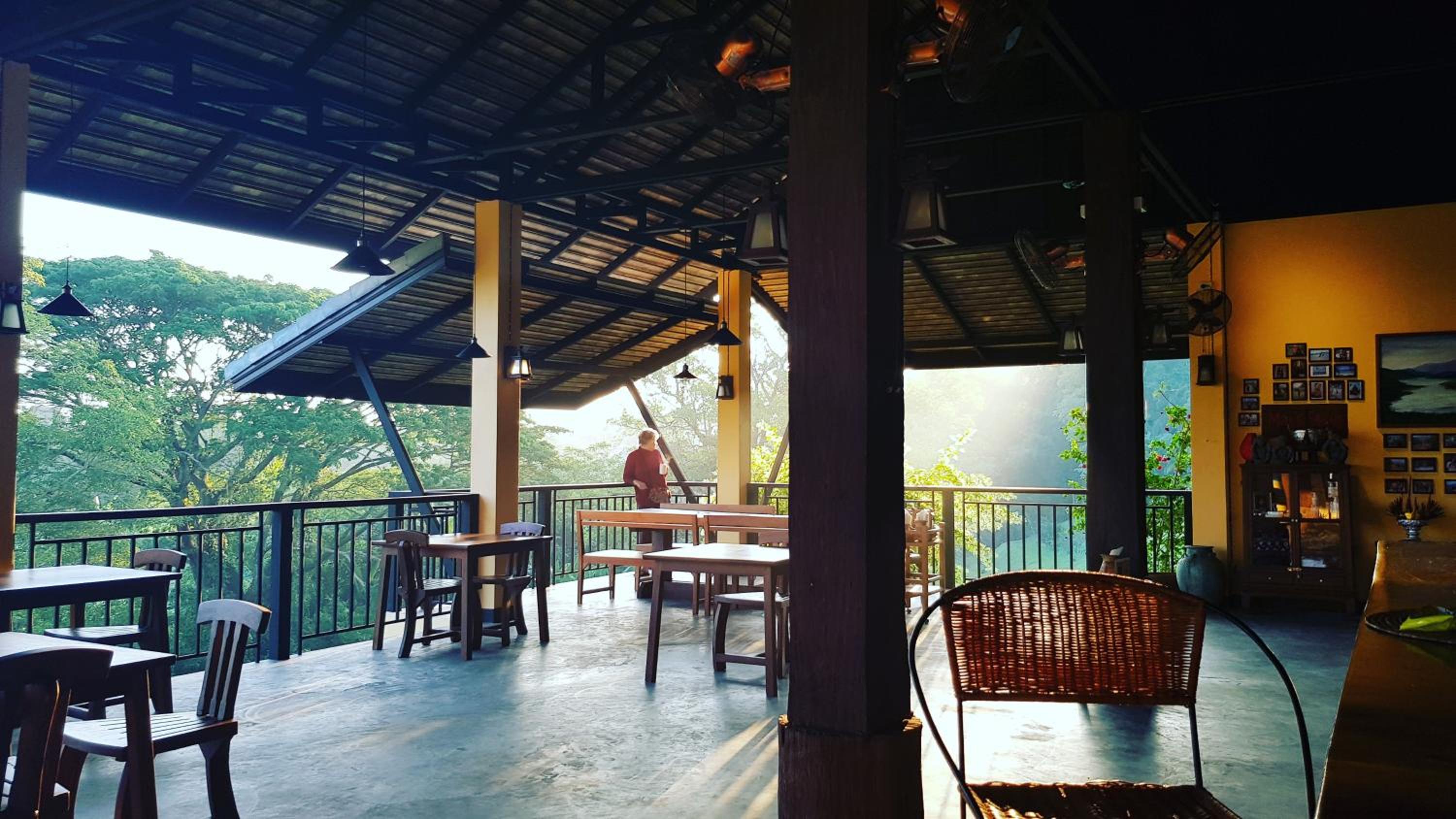 Baan Sakuna Hotel