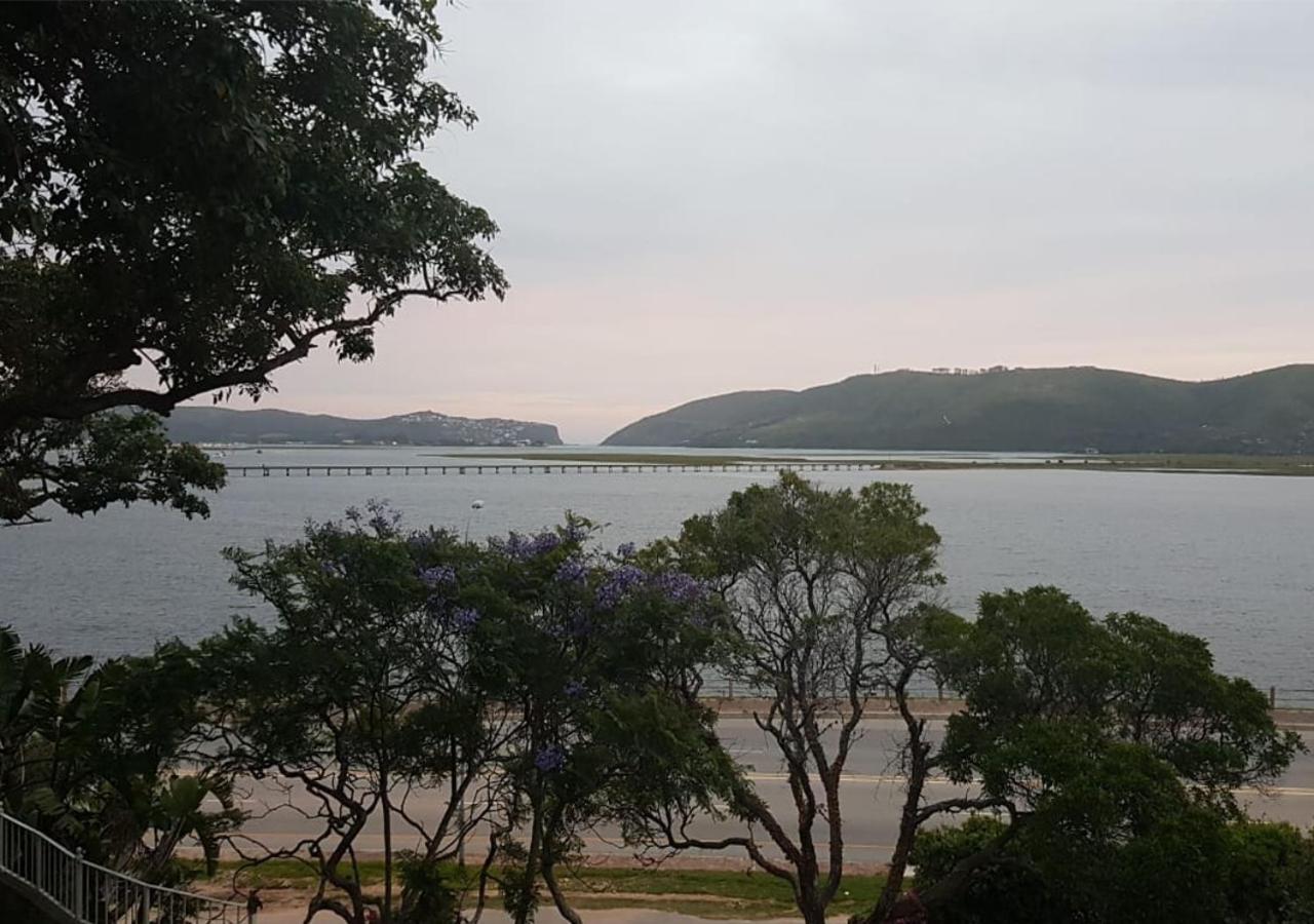 Phoenix Lodge and Waterside Accommodation