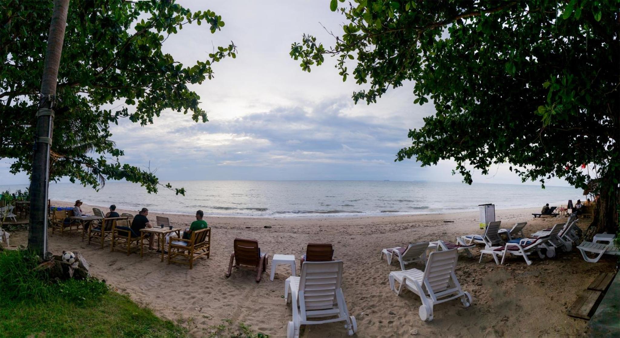Sea Sand Sun Resort, Lanta Island view 4