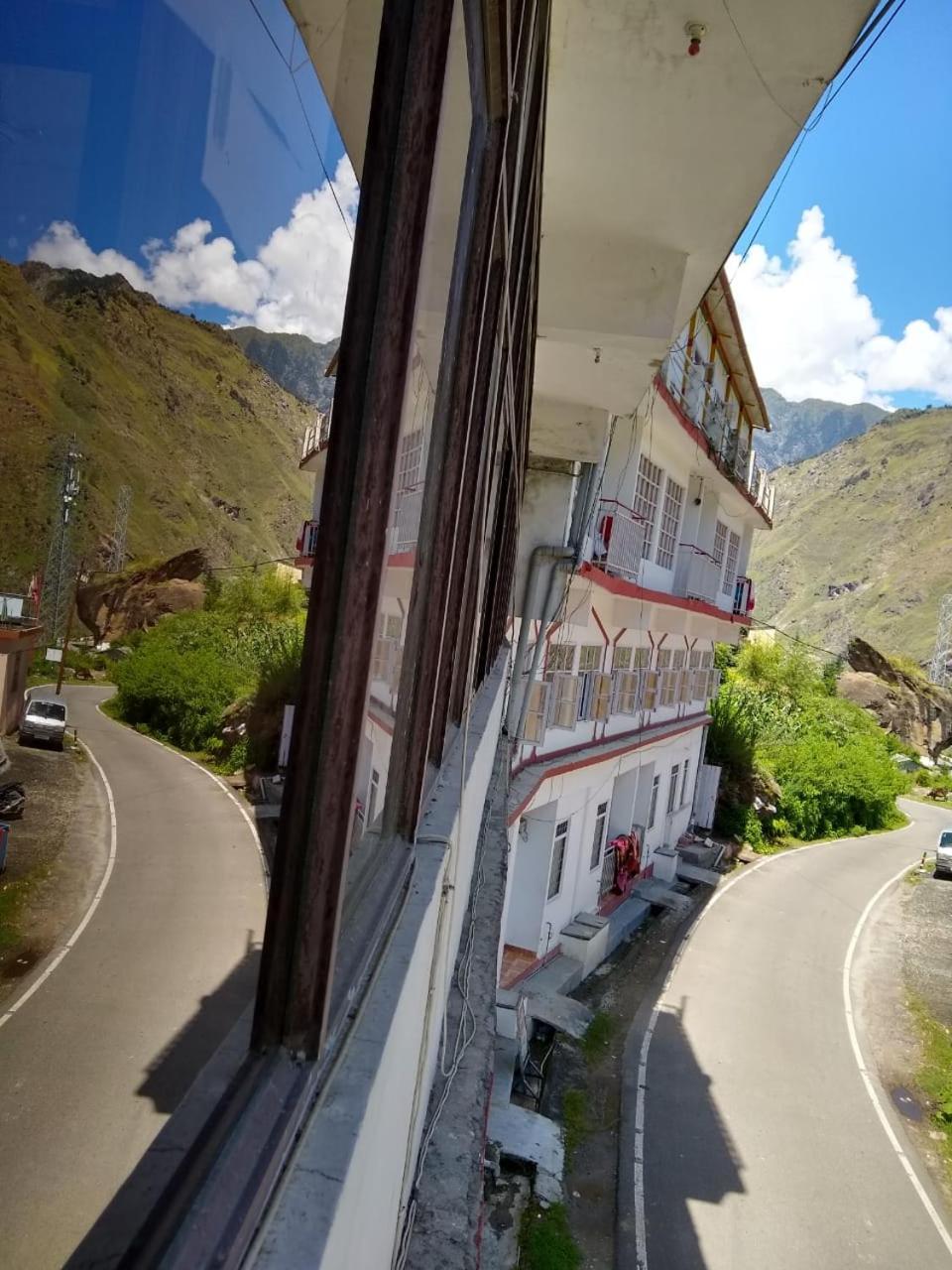 Hotel Auli D view 2