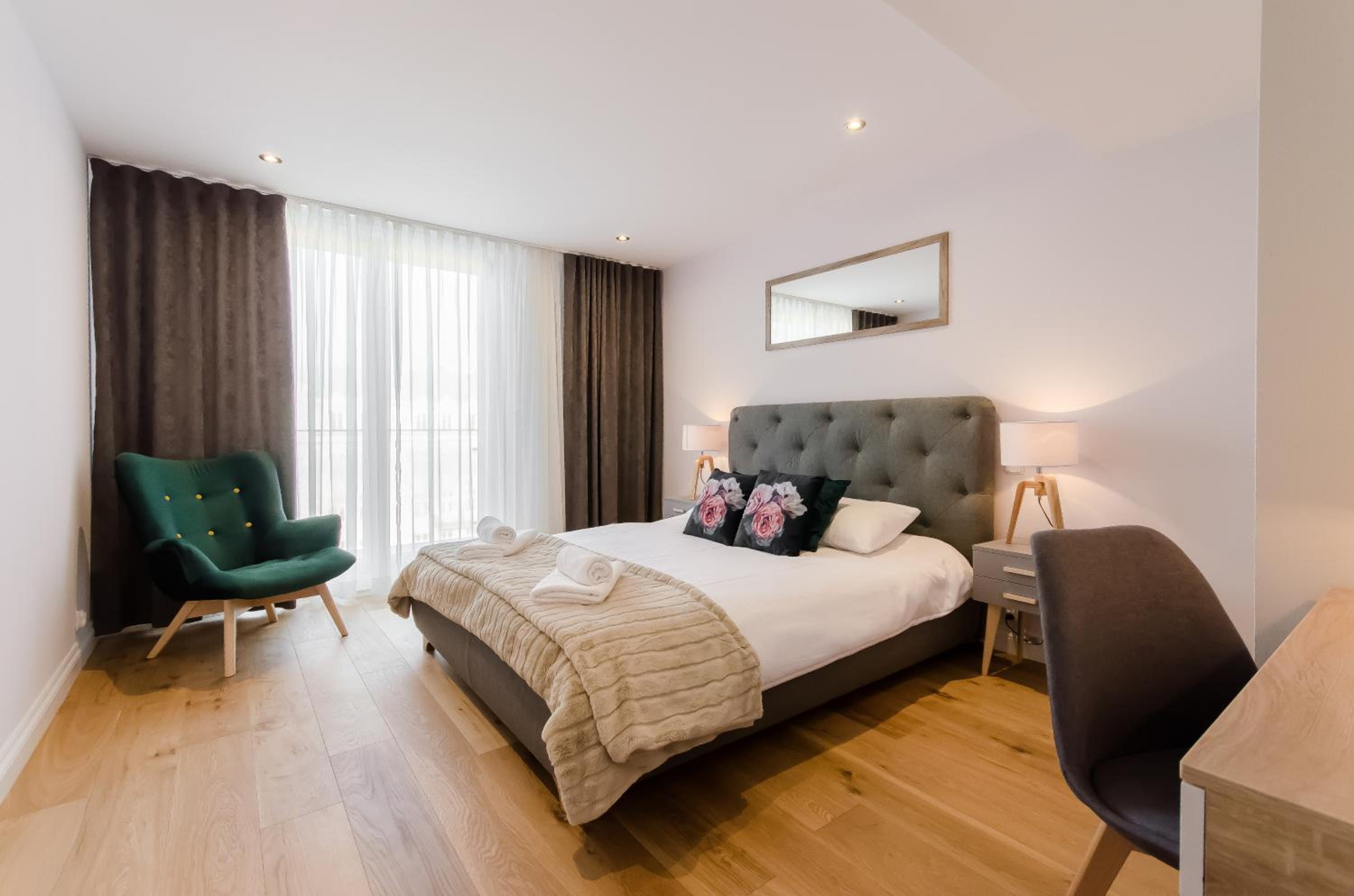 Kazimierz Penthouse with private terrace