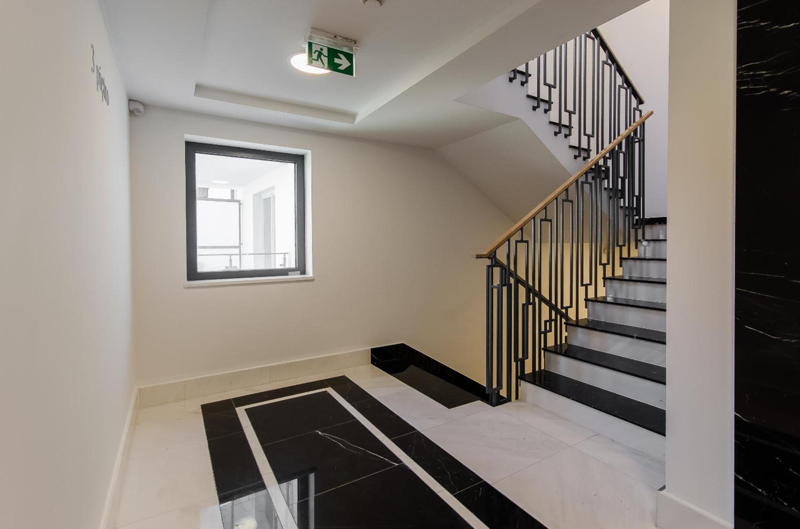Kazimierz Penthouse with private terrace