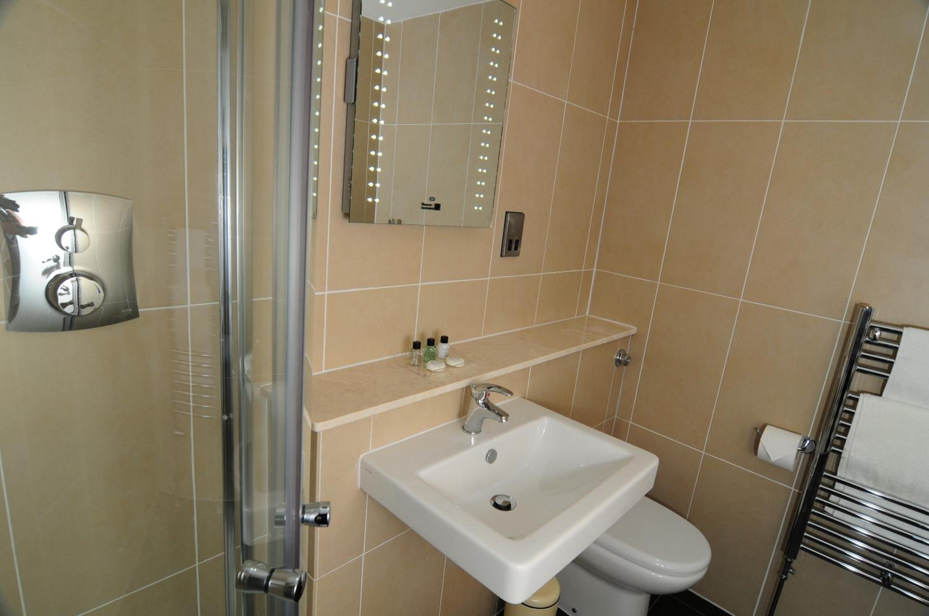 Photo 19