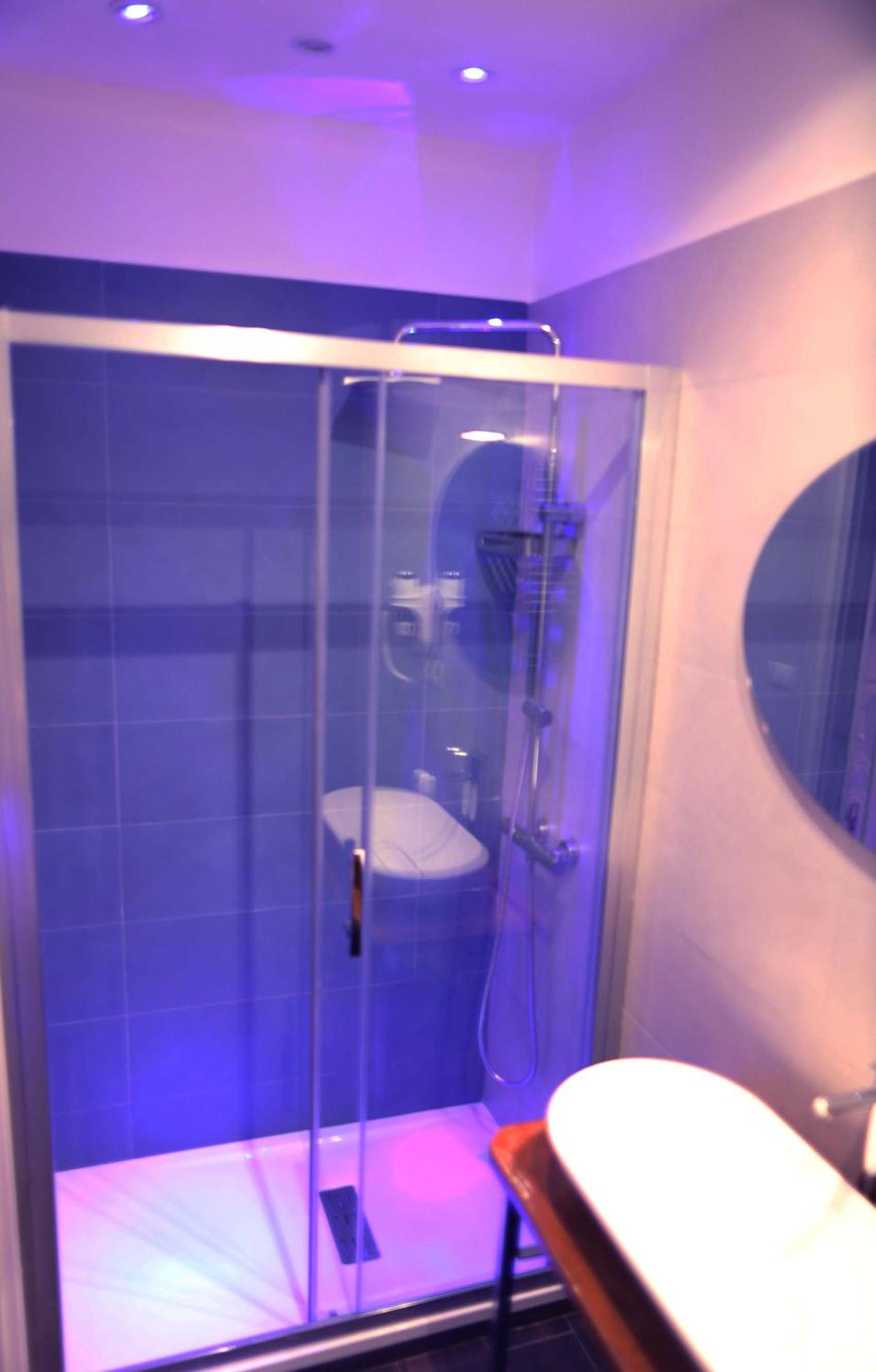 B&B Bailardo en Salerno — bathroom