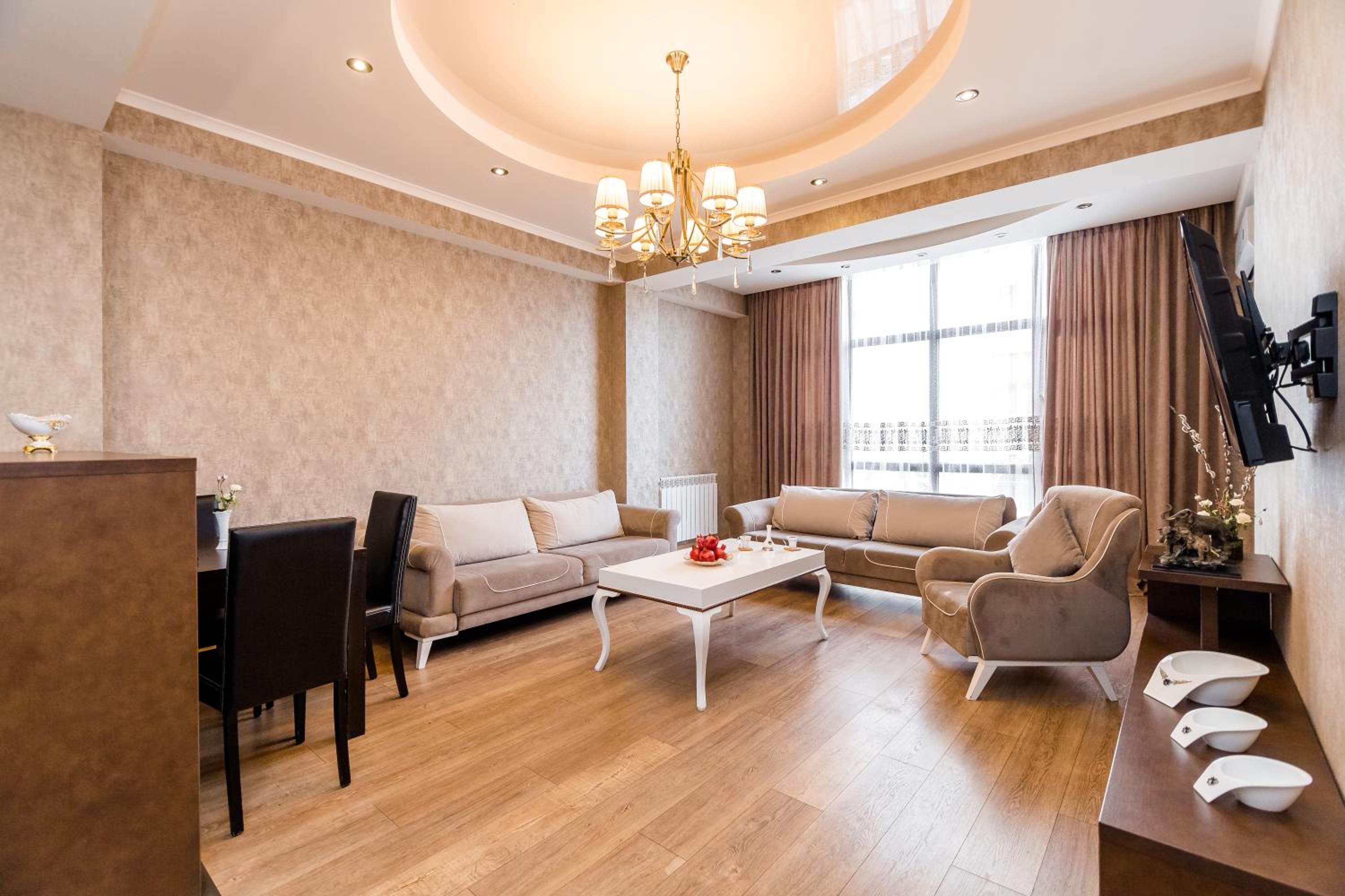 Dat Exx Apartments