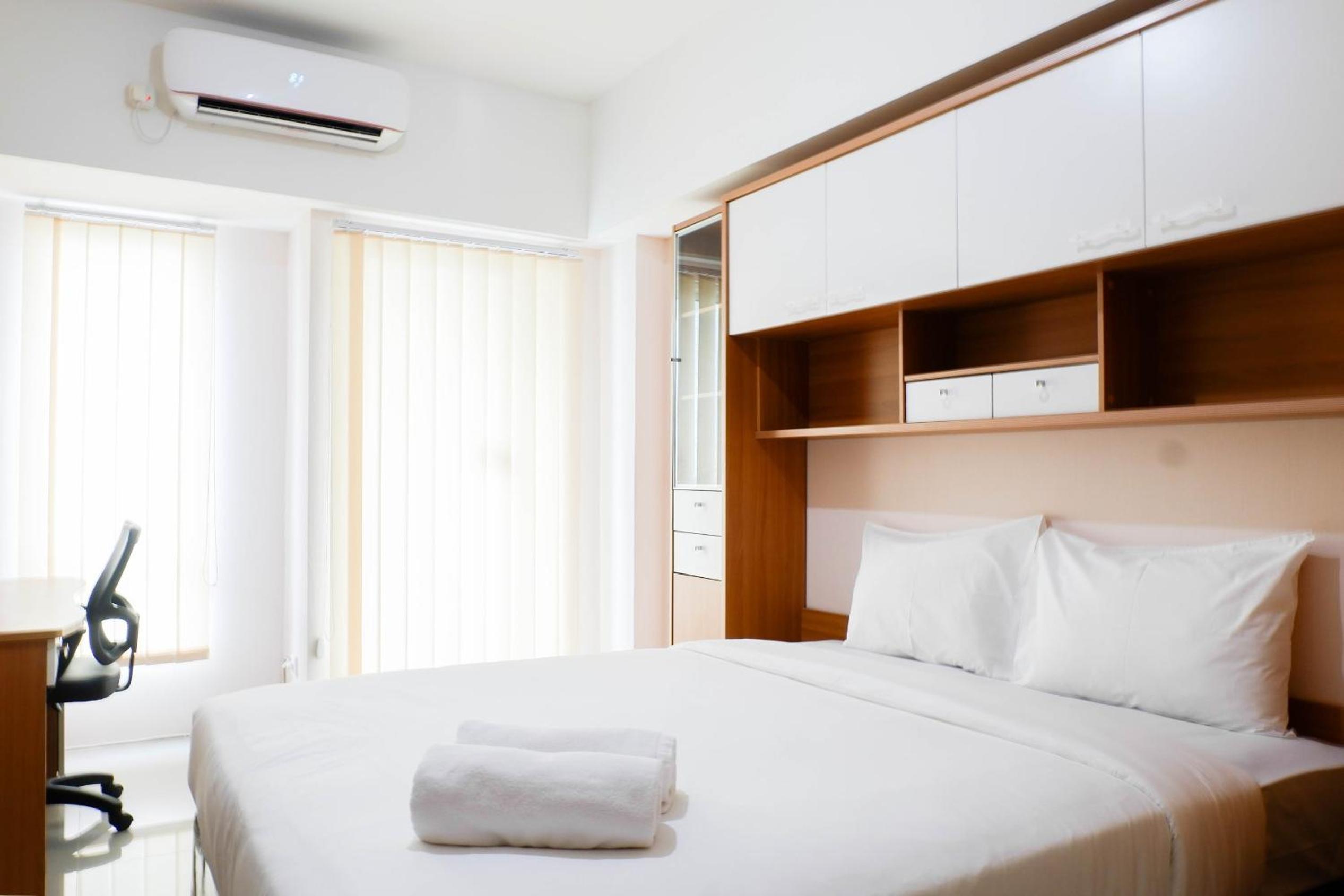 Strategic Studio Apartment at Orchard Mansion Supermall By Travelio, Surabaya - 13