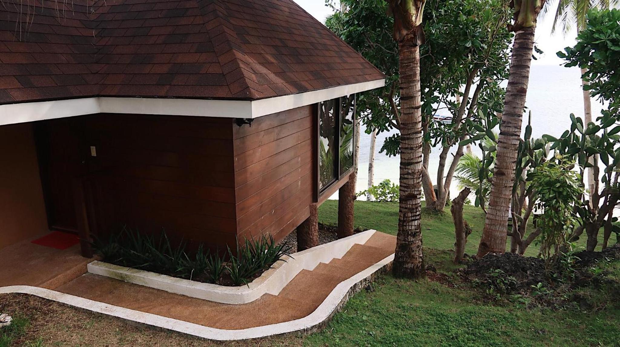 Anda White Beach Resort