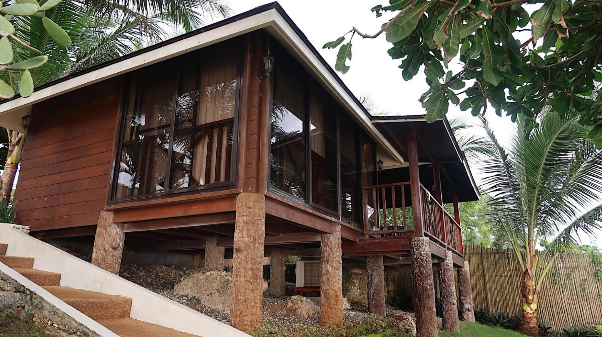 Anda White Beach Resort
