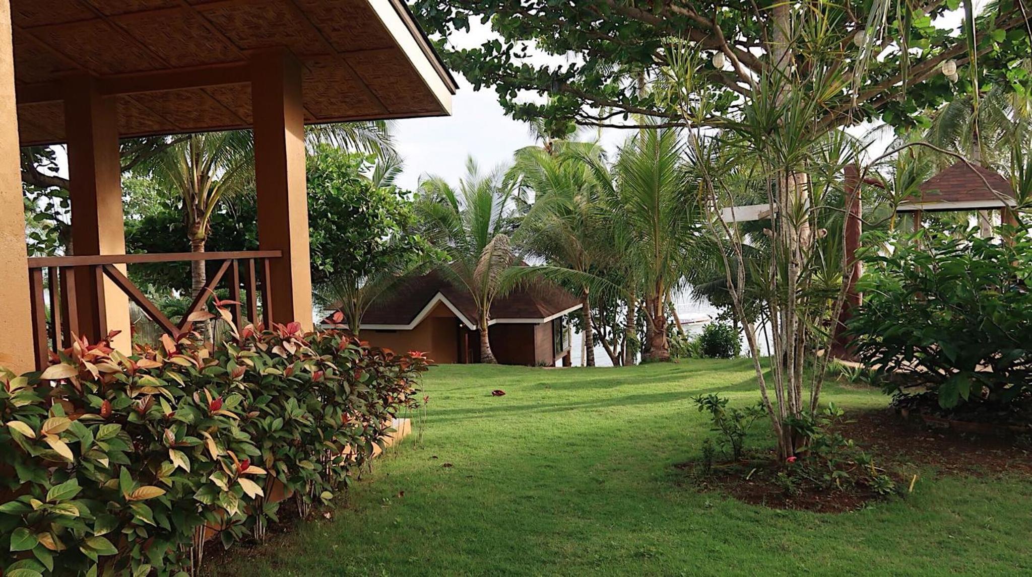 Anda White Beach Resort