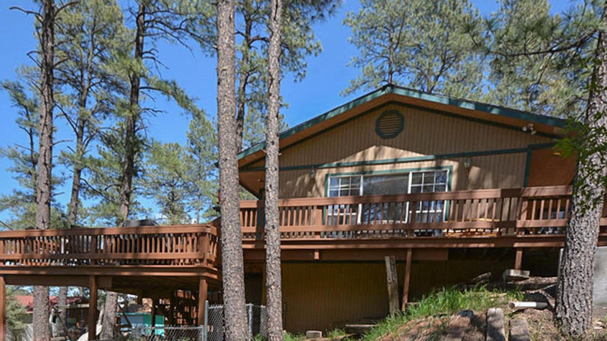 Hotel Tanglewood, Cabin at Ruidoso, with Forest View - Image 1