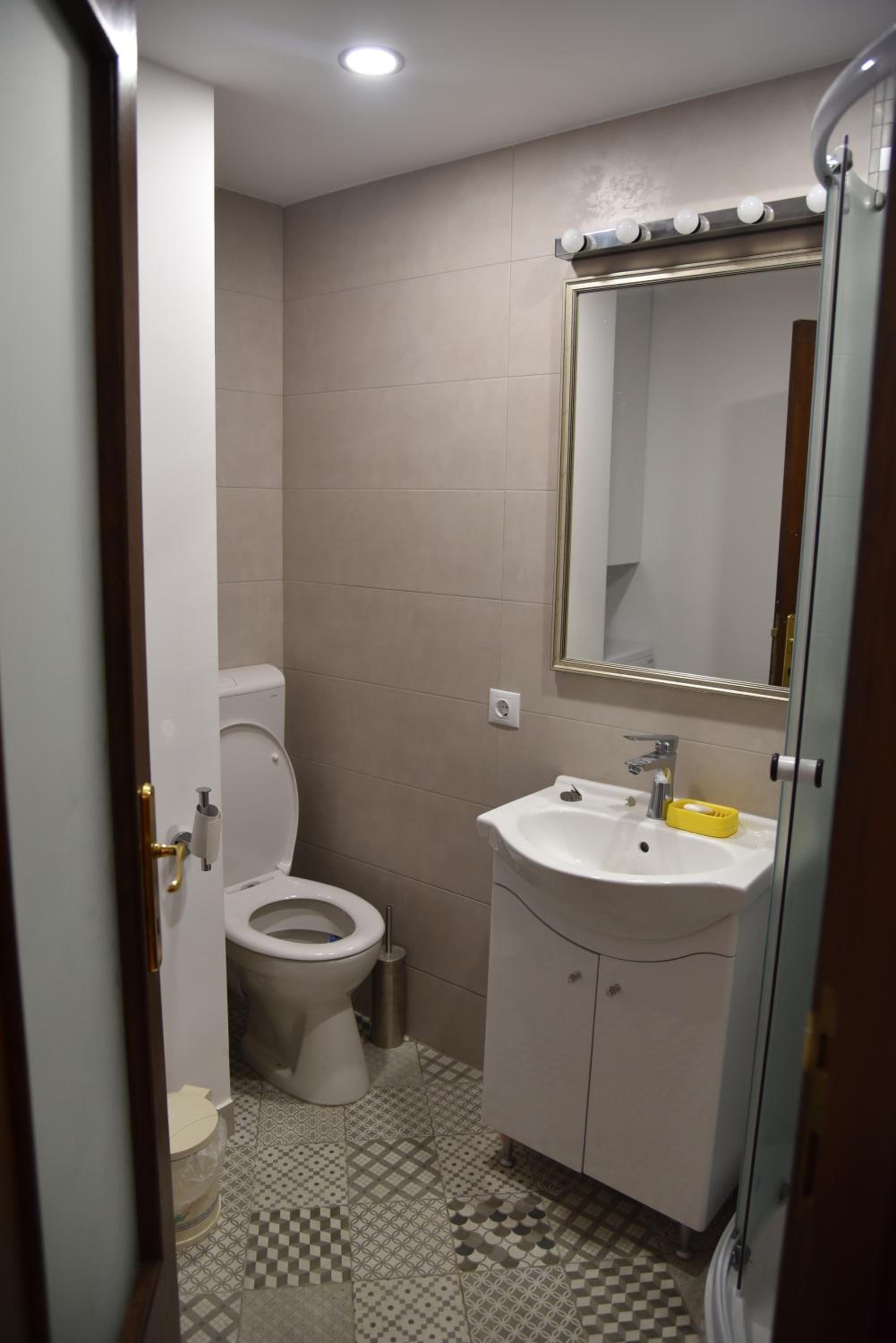 Photo 13