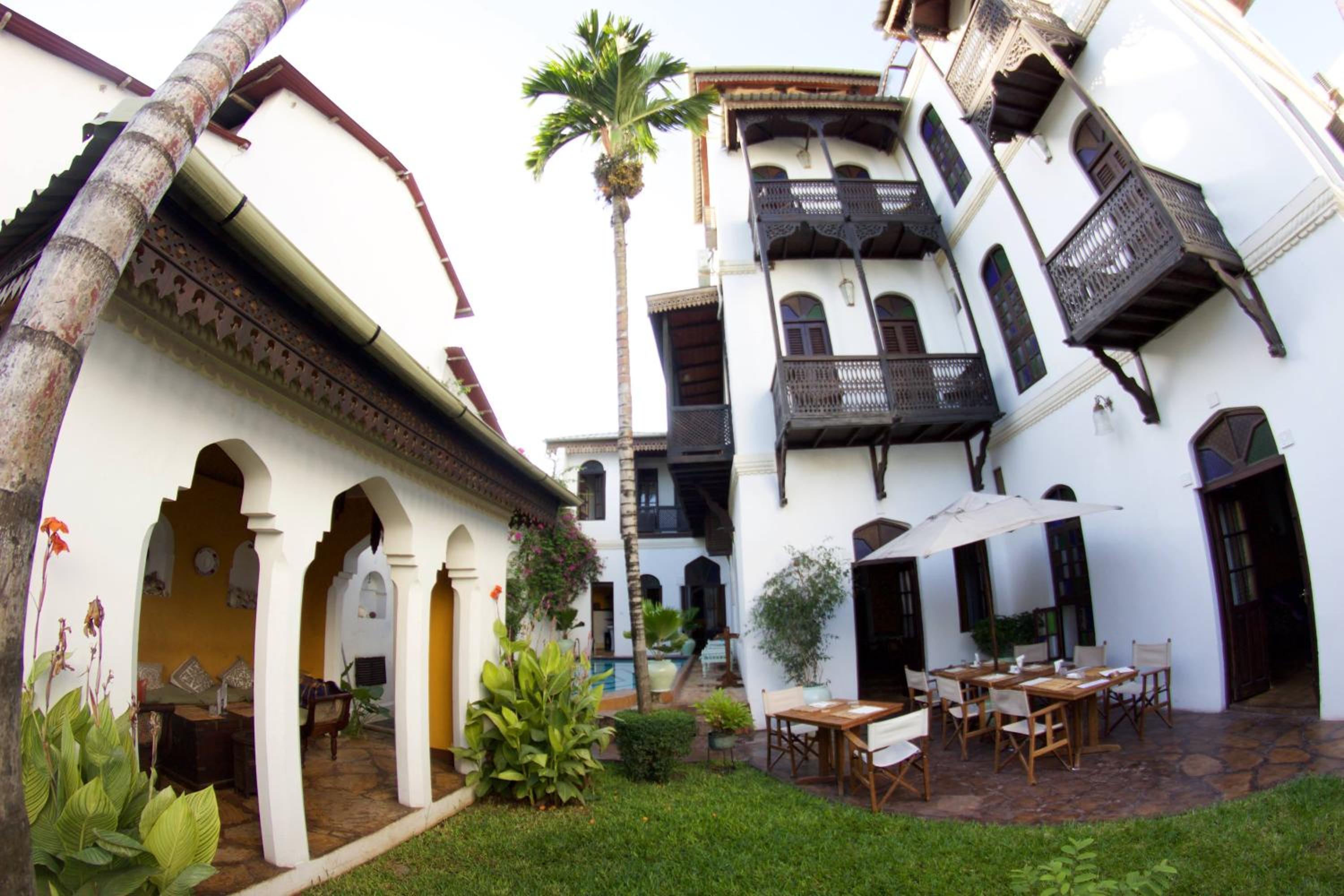 Kholle House