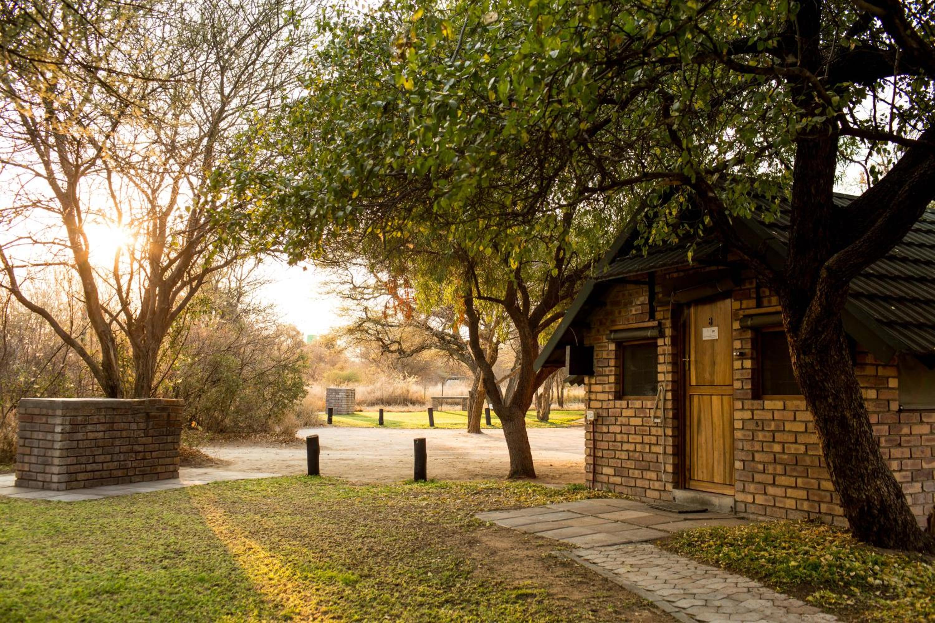 Woodlands Stop Over and Lodge