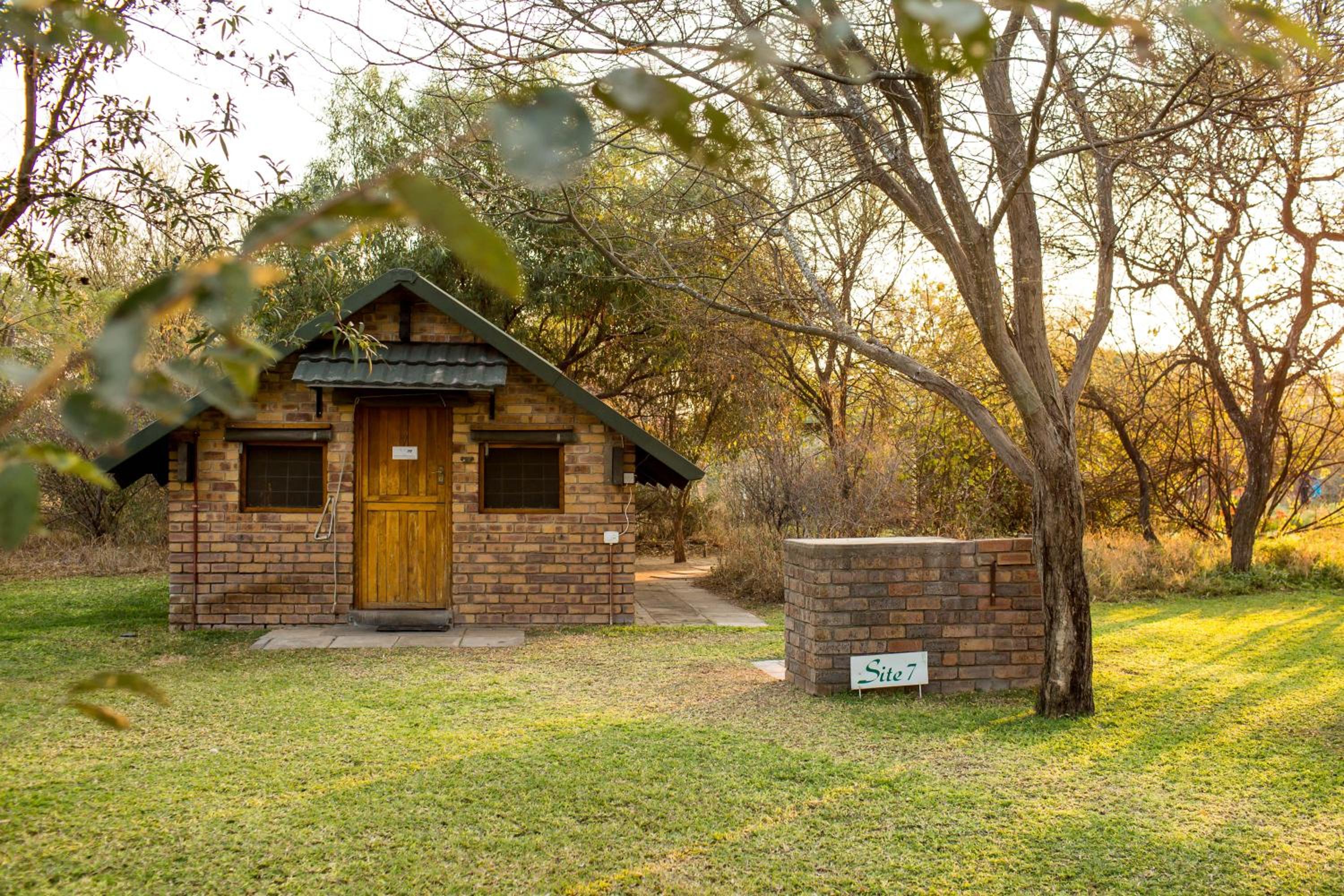Woodlands Stop Over and Lodge