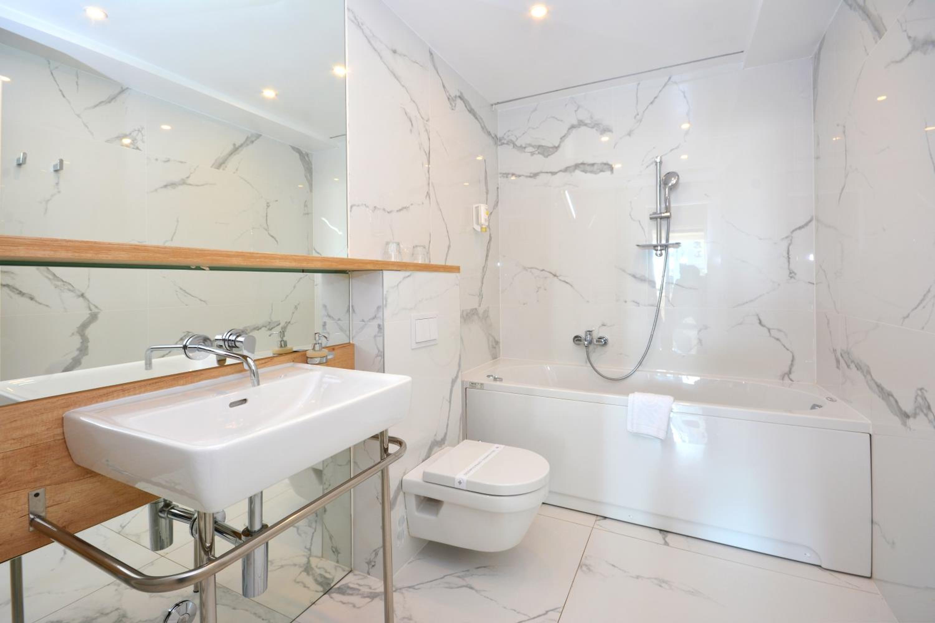 Jona Rooms Podstrana