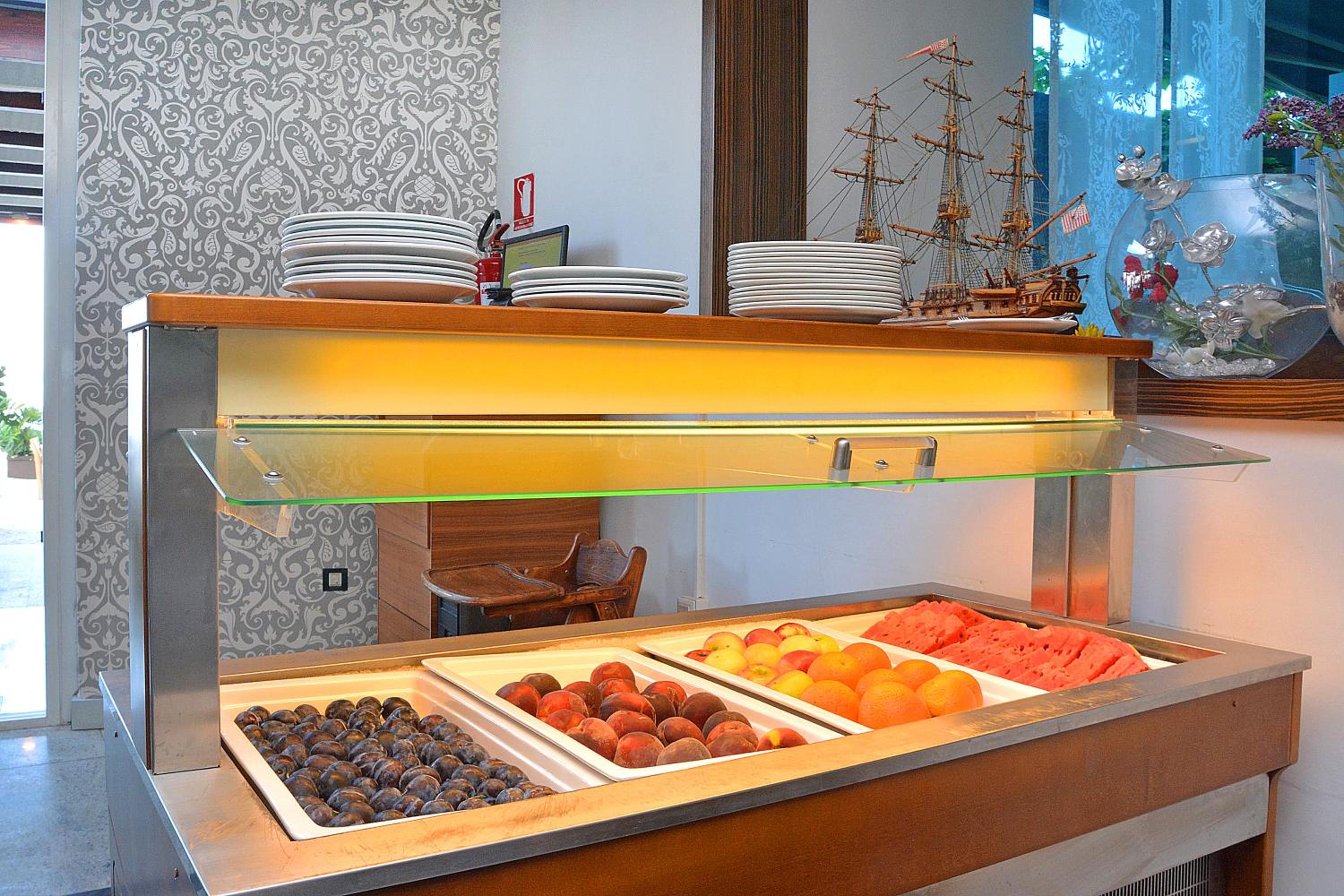 Jona Rooms Podstrana