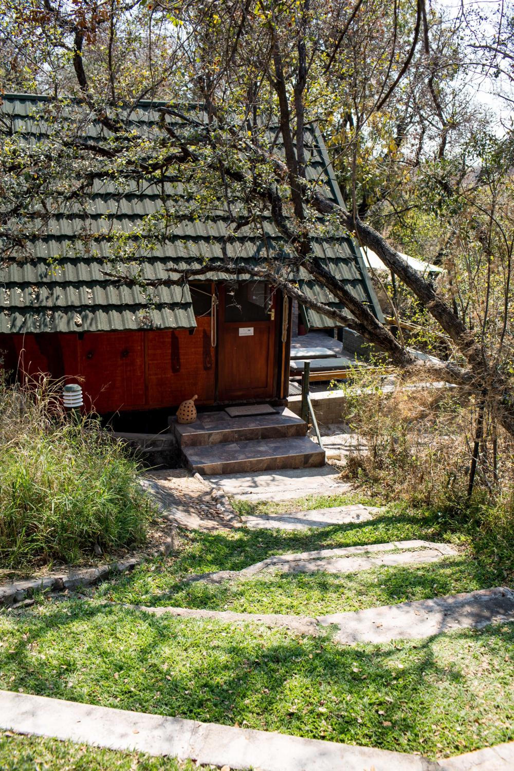 Woodlands Stop Over and Lodge