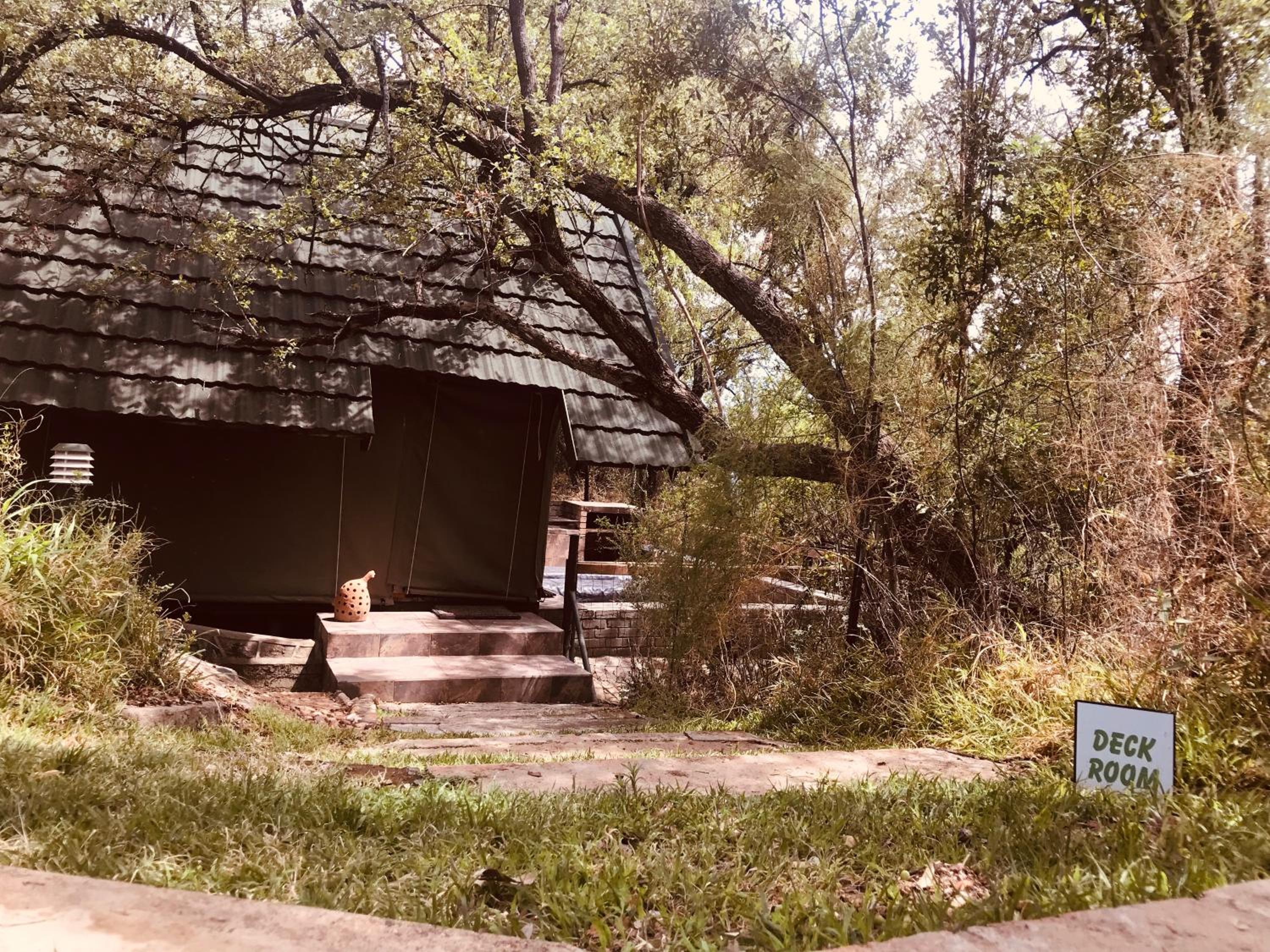Woodlands Stop Over and Lodge