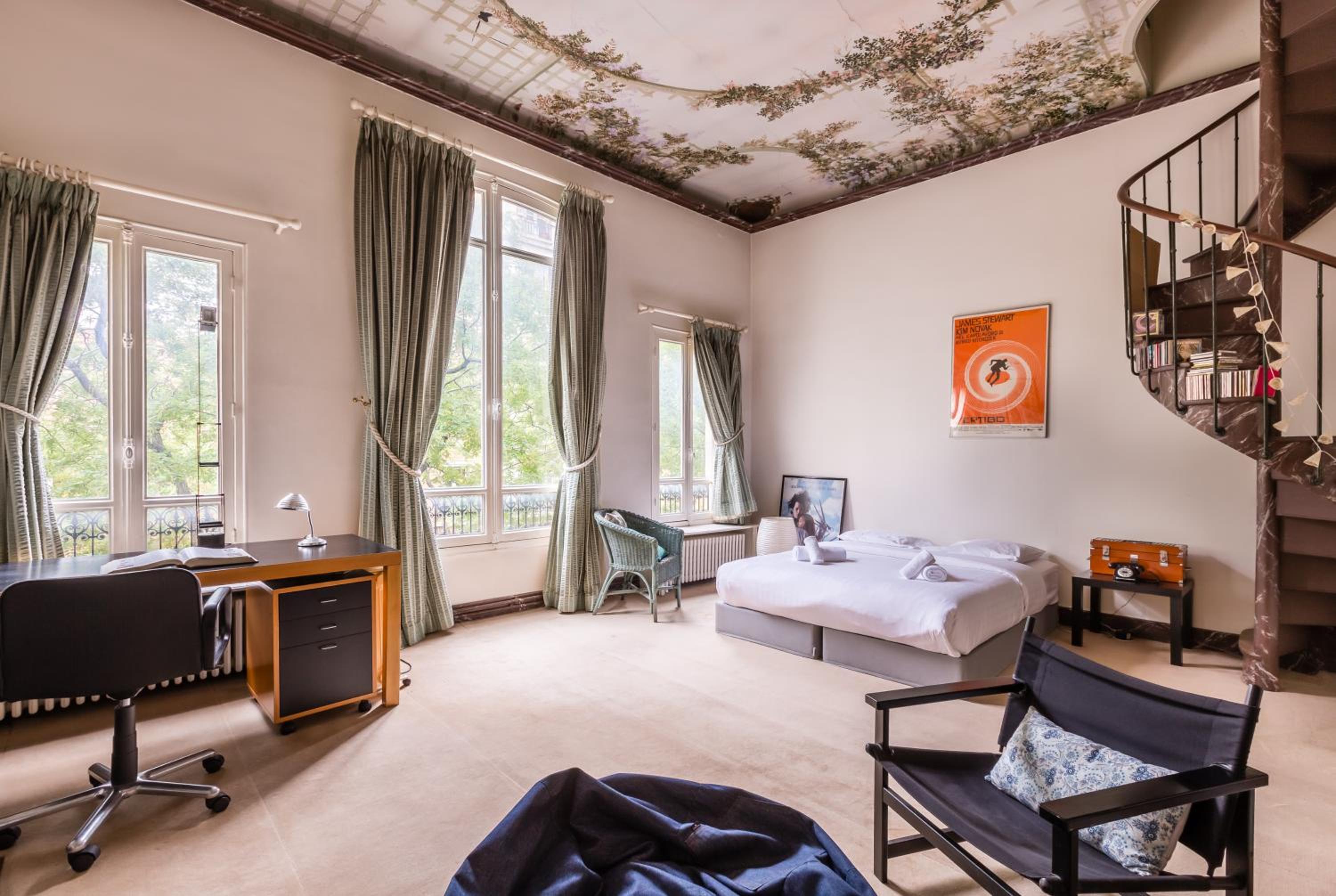 Veeve - Charming Townhouse near Parc Montsouris